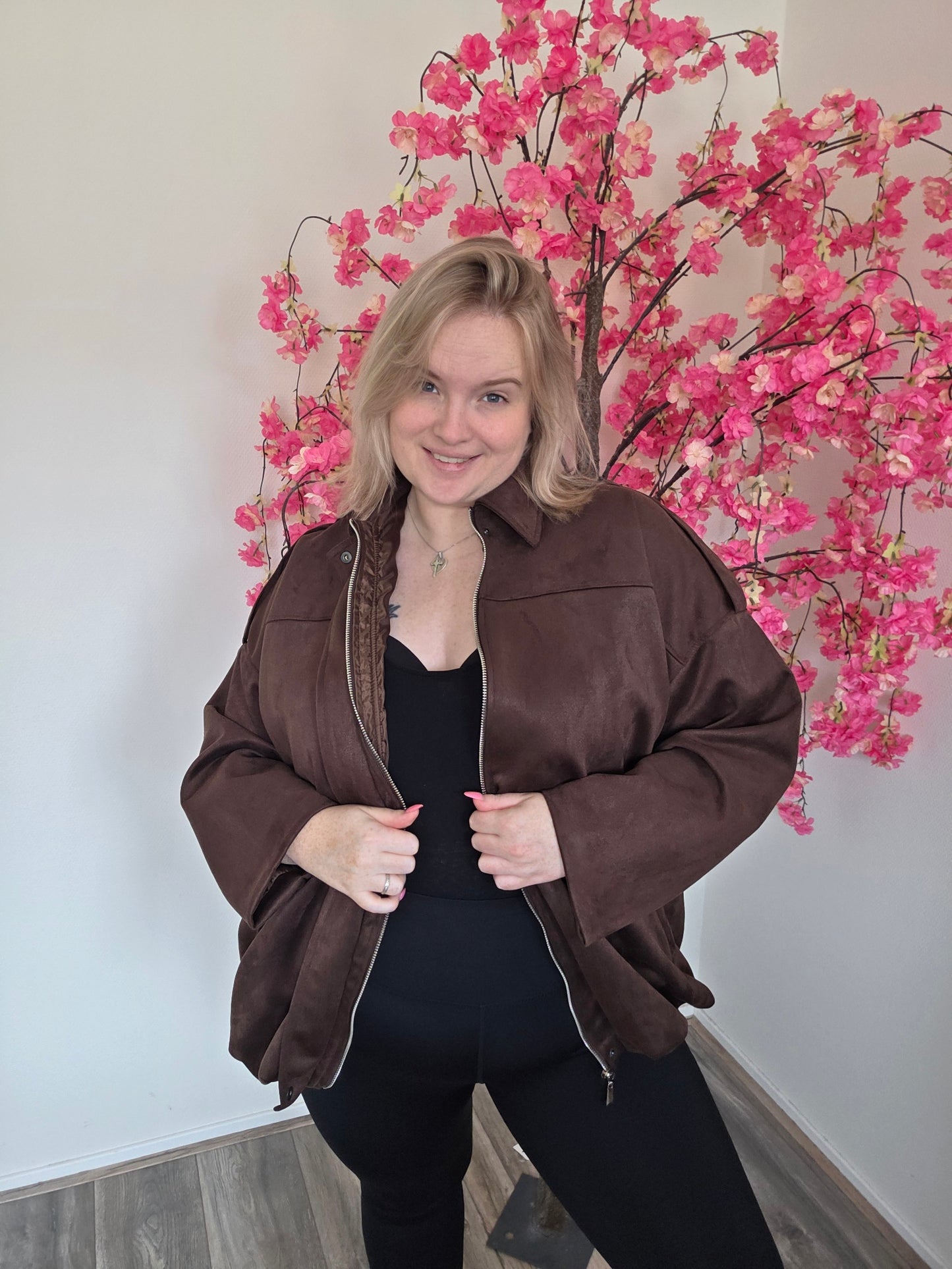 Suède Bomber Jacket (in 4 Kleuren)