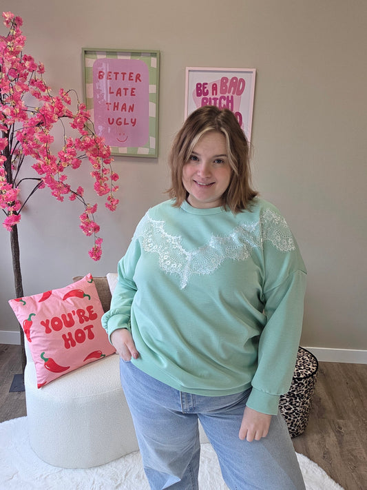 Sweater met kant (In 5 kleuren)