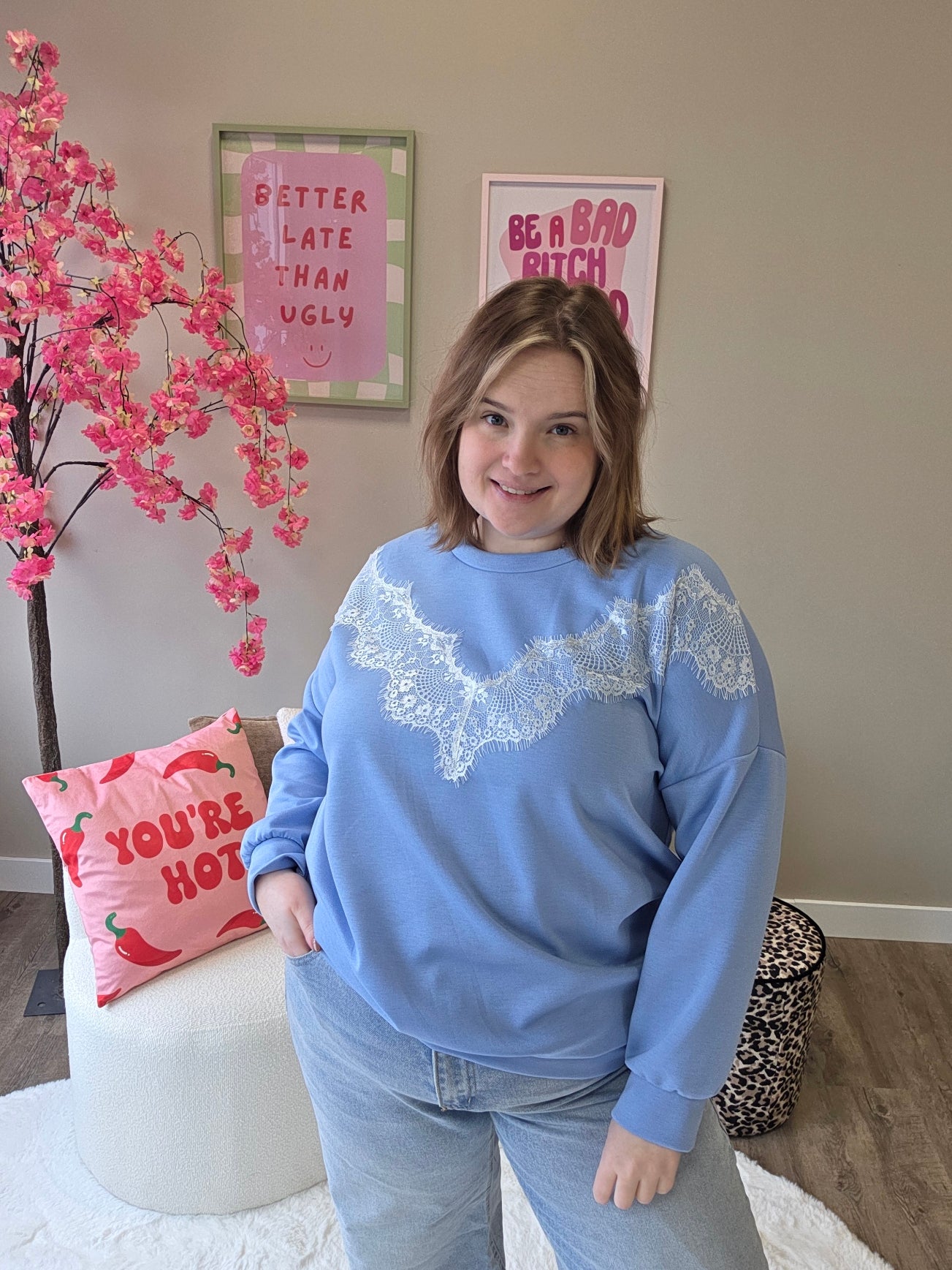 Sweater met kant (In 5 kleuren)