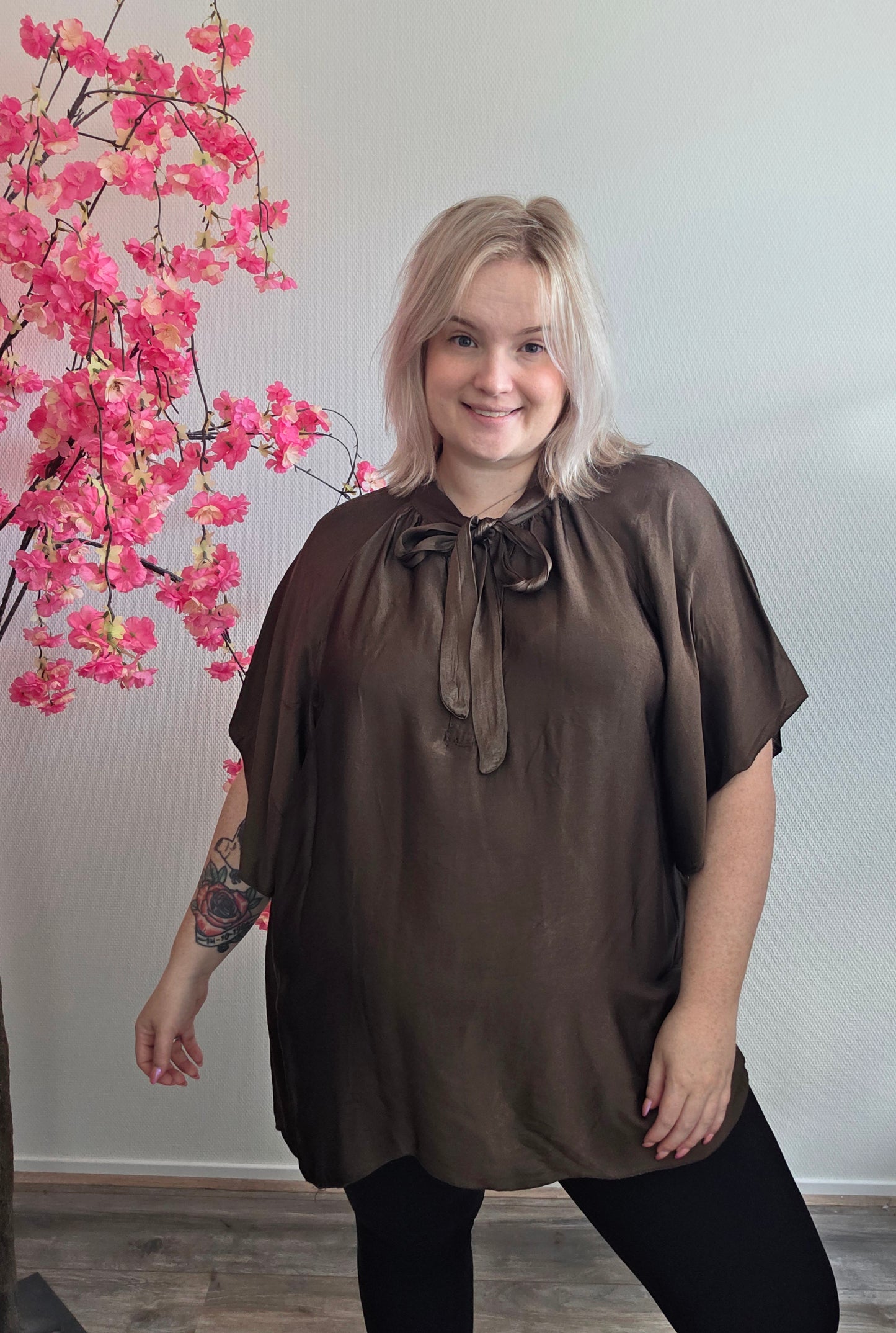 Shiny Blouse (In 4 kleuren)