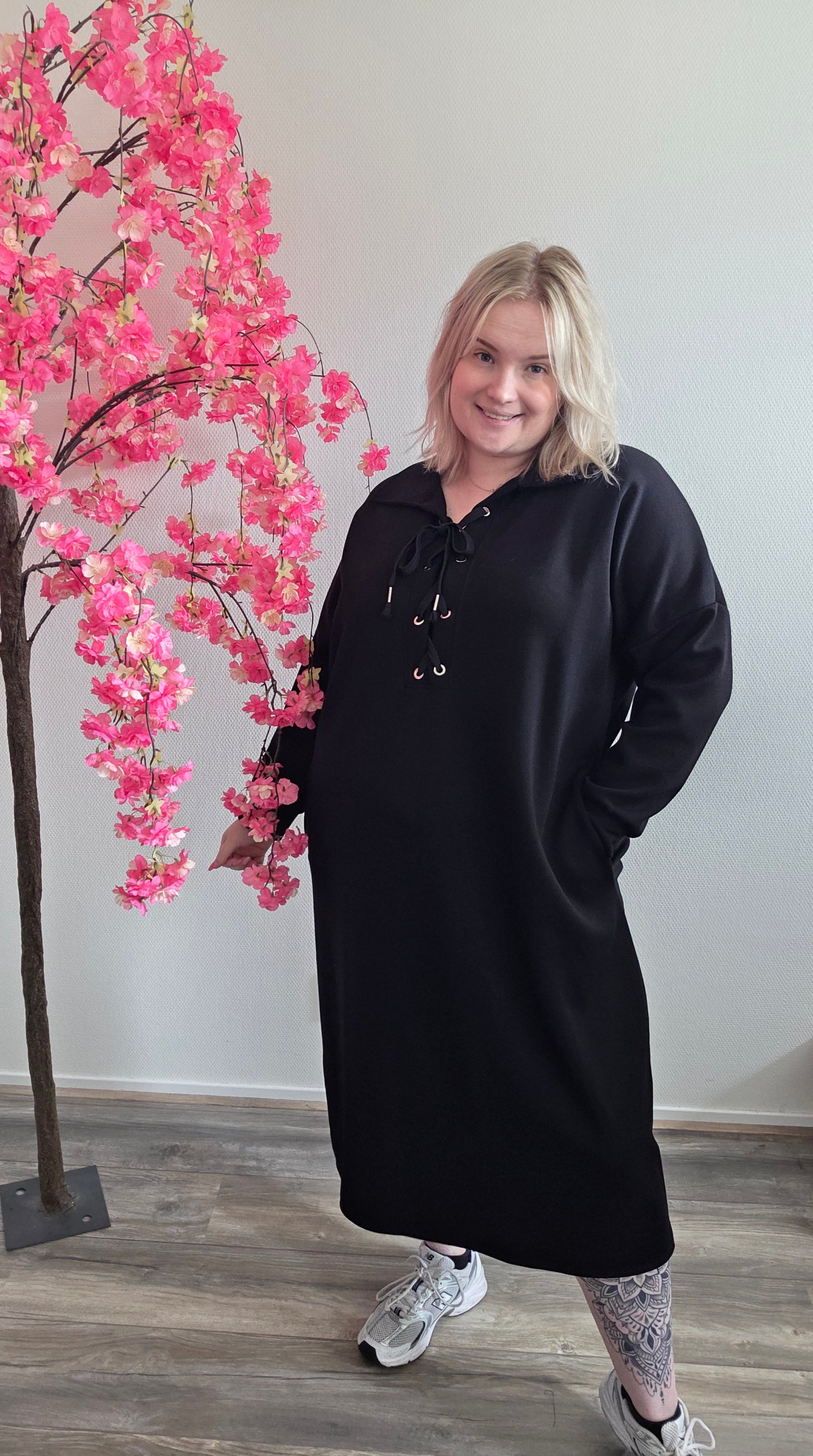 Jenna Lace Dress (In 4 kleuren)
