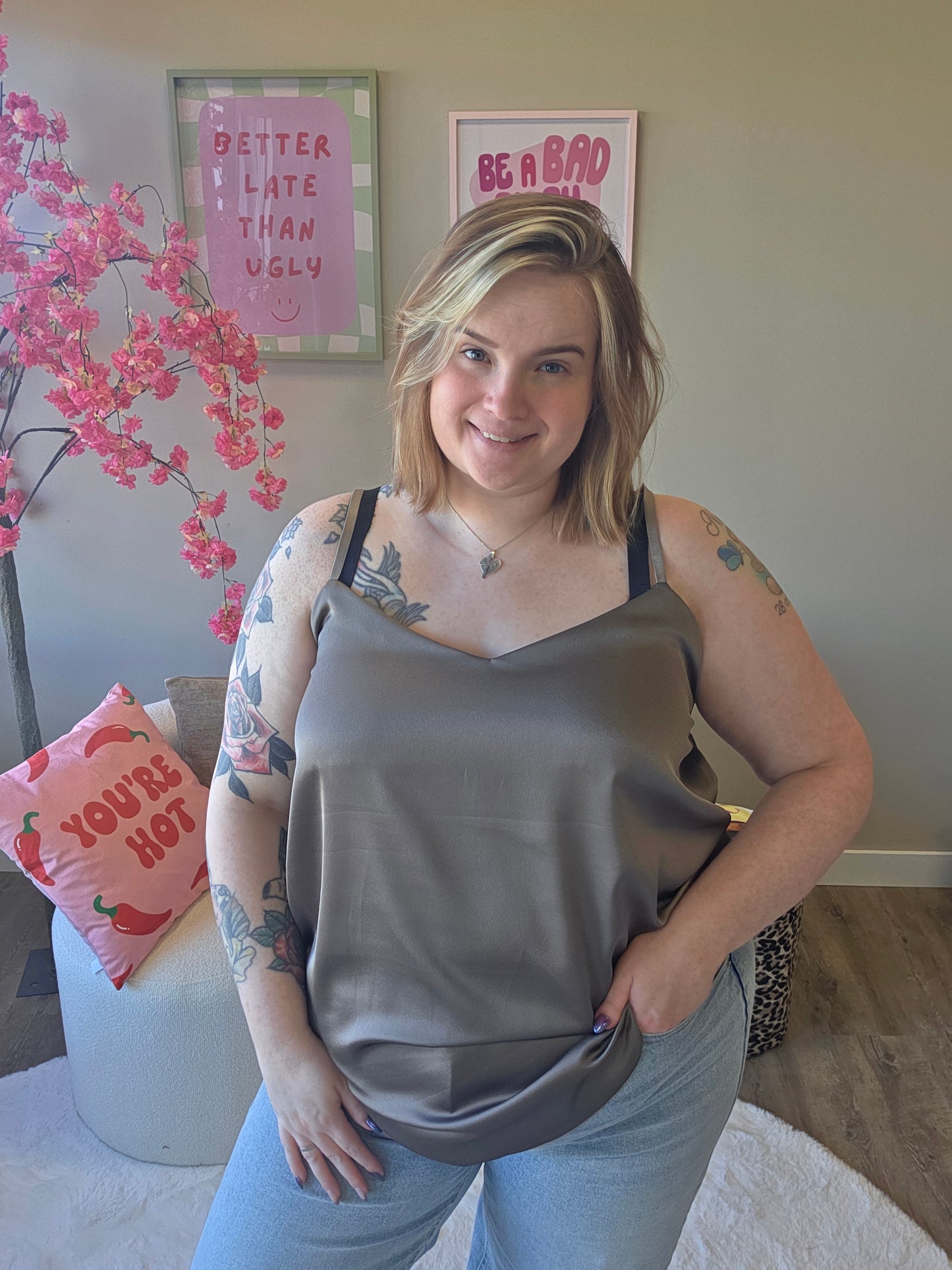 Satin Look Tops (In 3 kleuren)