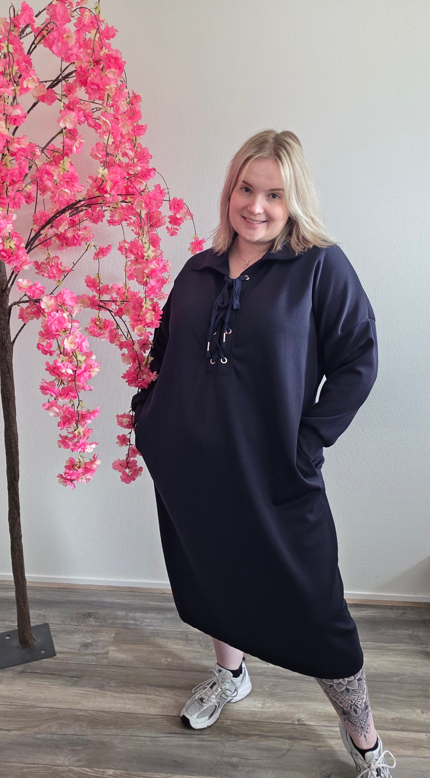 Jenna Lace Dress (In 4 kleuren)
