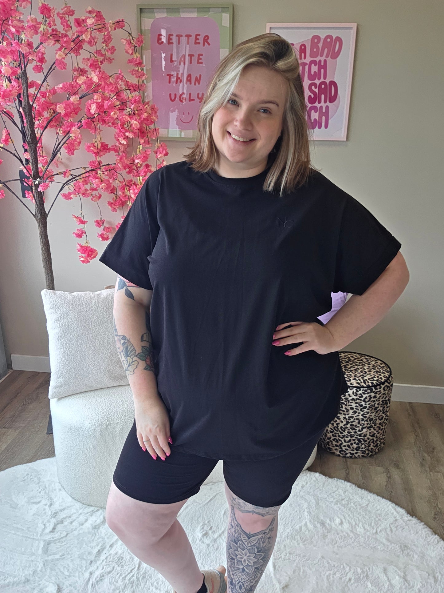 Nikkicurvelly exclusive lounge set zwart