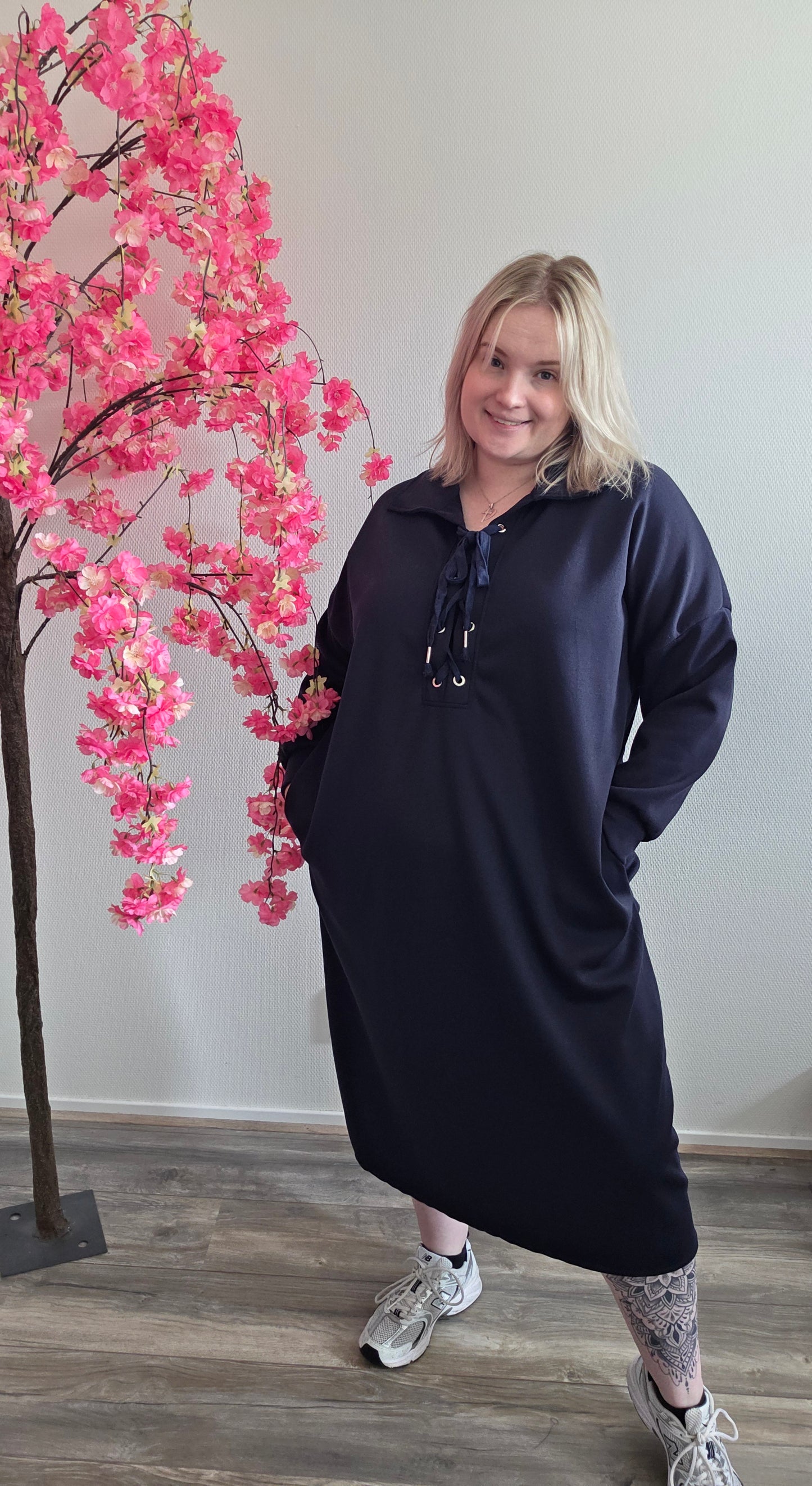 Jenna Lace Dress (In 4 kleuren)
