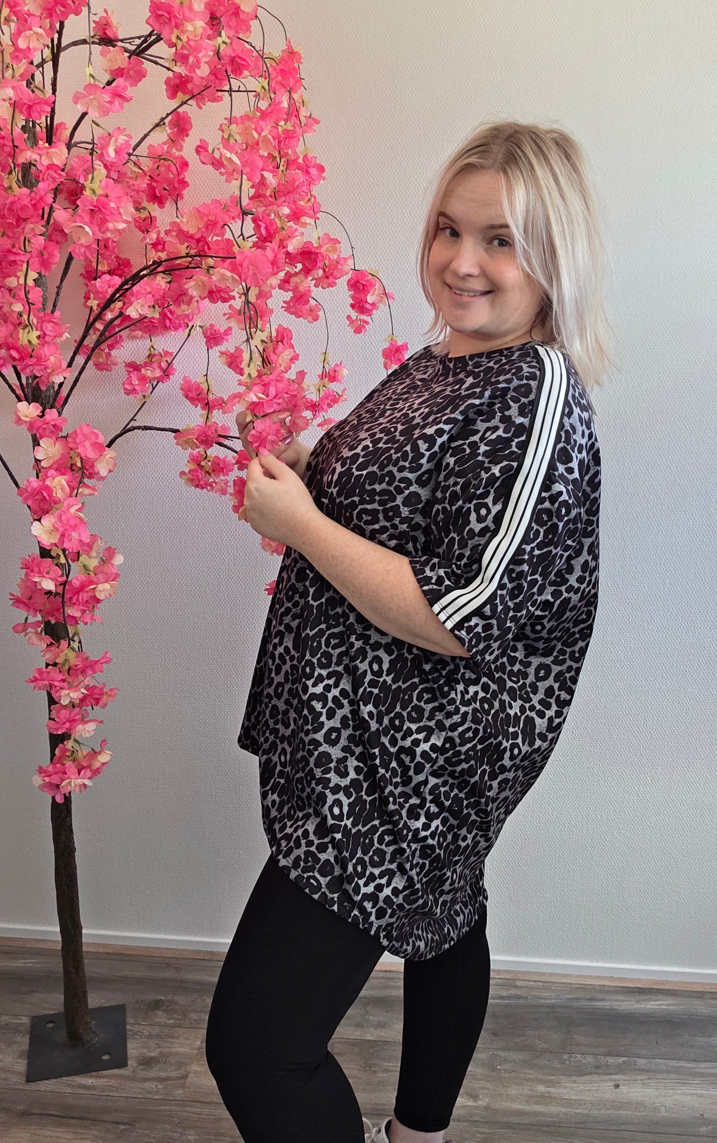 Sporty Panter Shirts (In 2 kleuren)