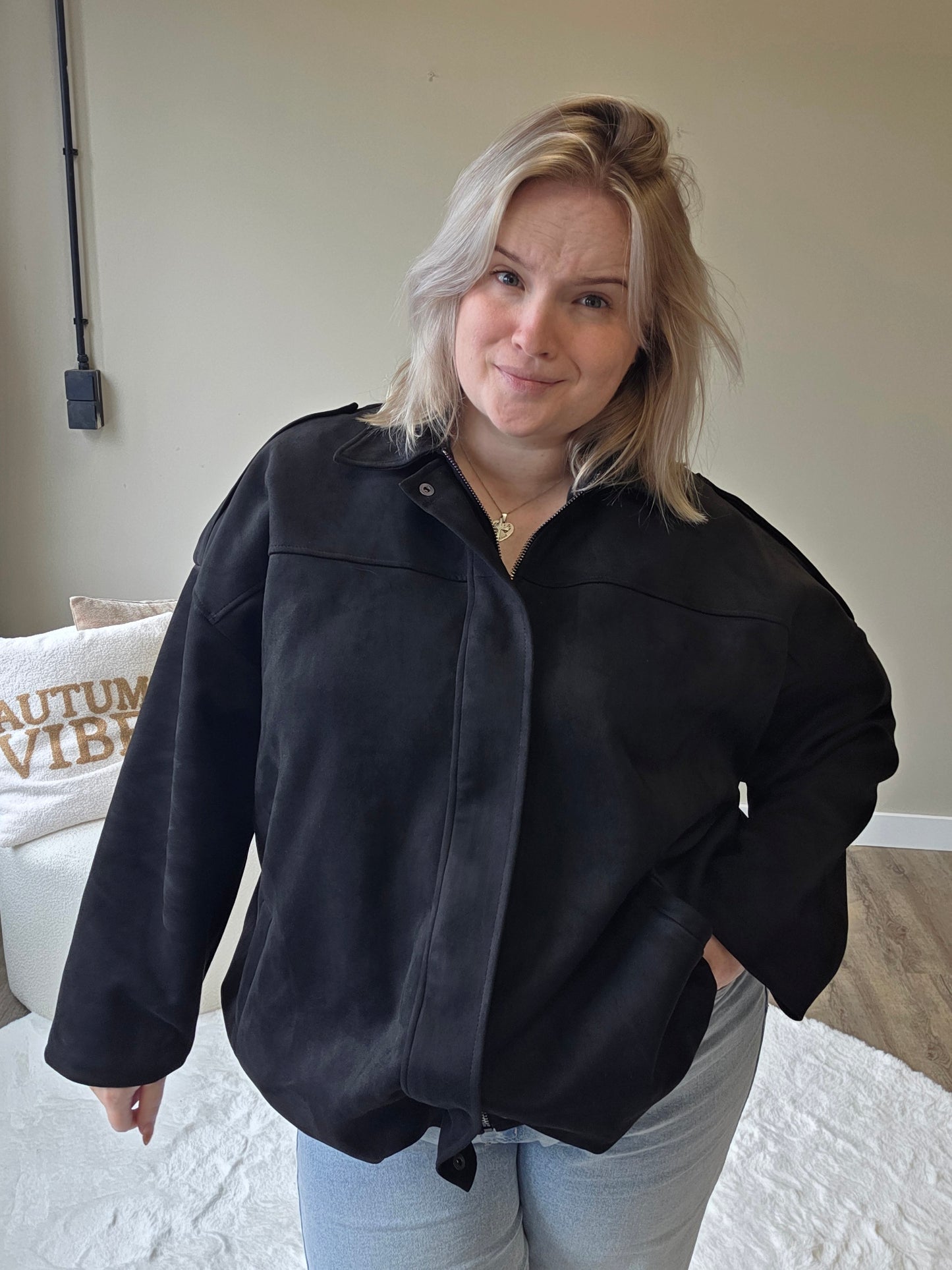 Suède Bomber Jacket (in 4 Kleuren)