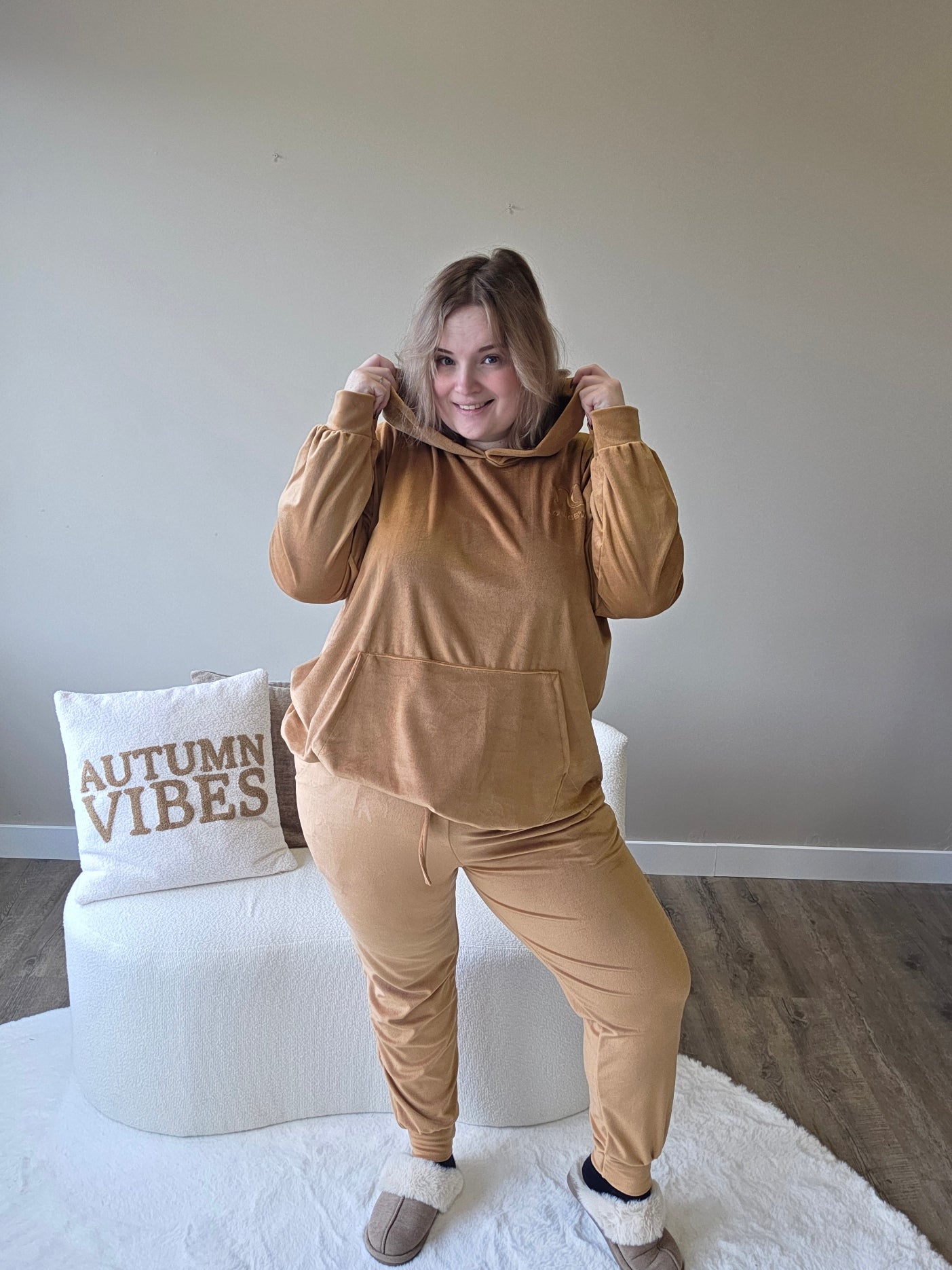 NC Loungewear Velvet Pak Winnie The Brown