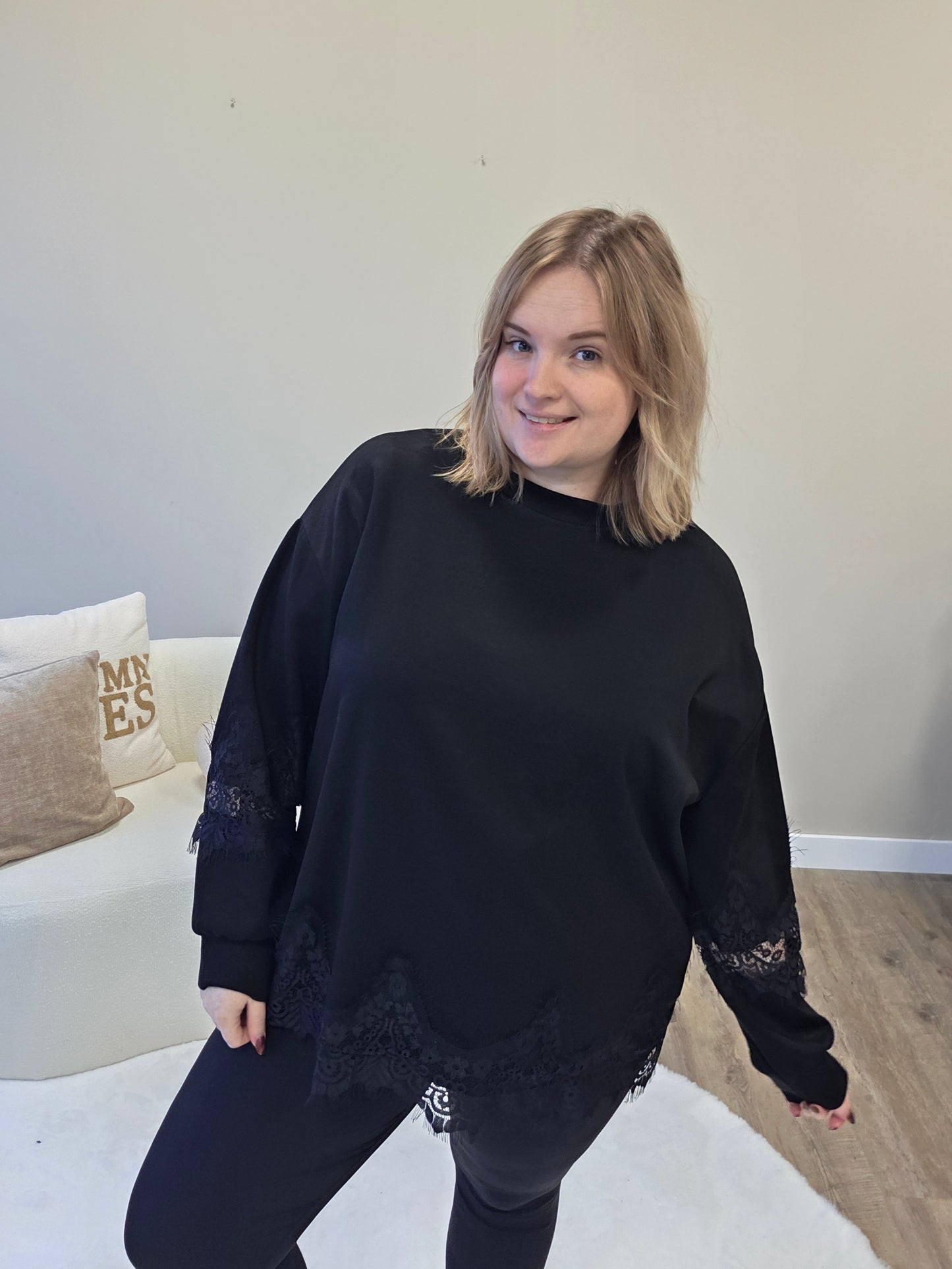 Trui Met Kant (In 3 kleuren)