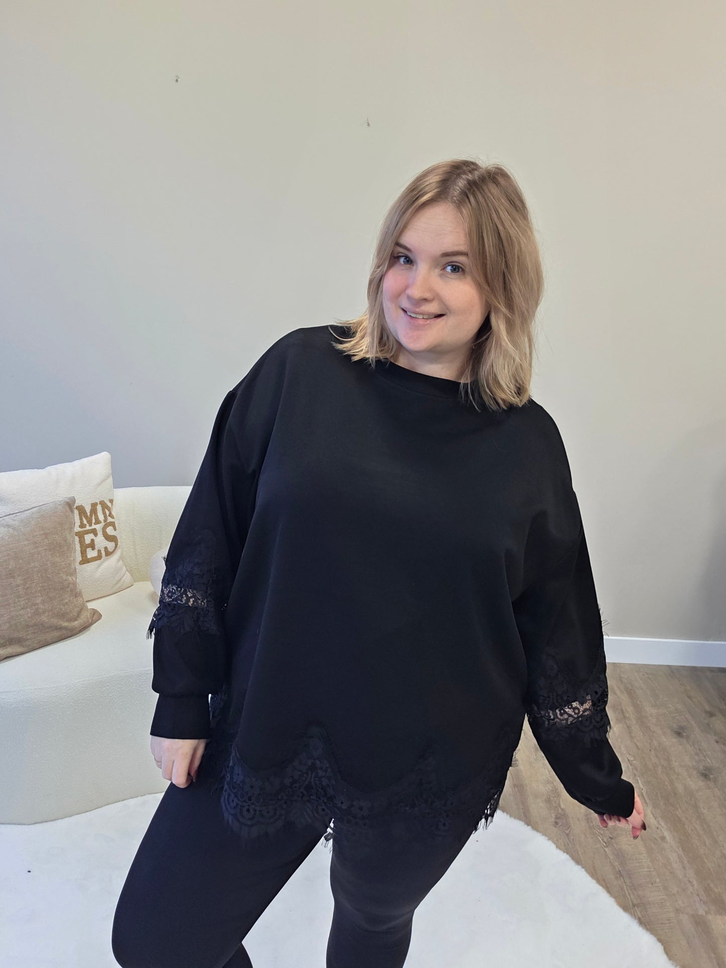 Trui Met Kant (In 3 kleuren)