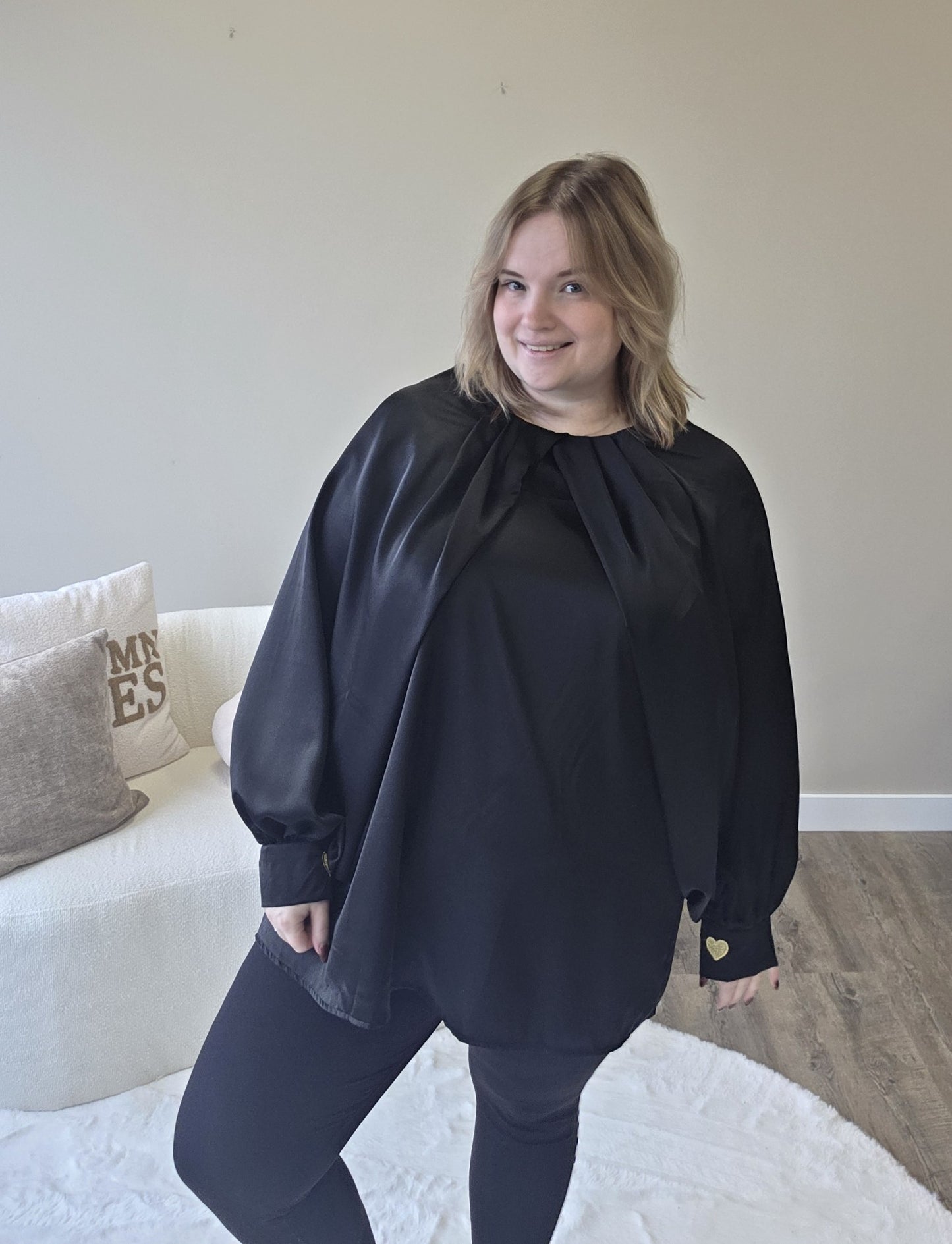 Satin Look Blouse Met Hartjes (In 2 kleuren)