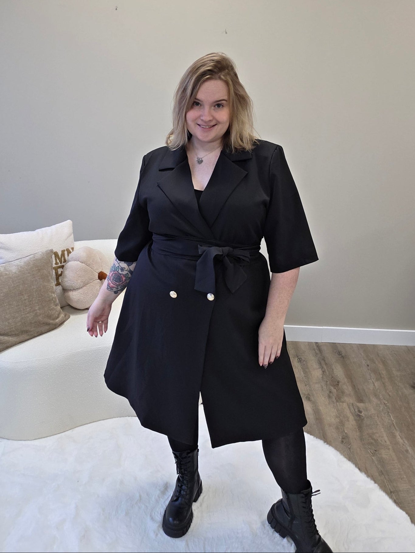 Nikki Curvelly Exclusive Blazer Dress Black