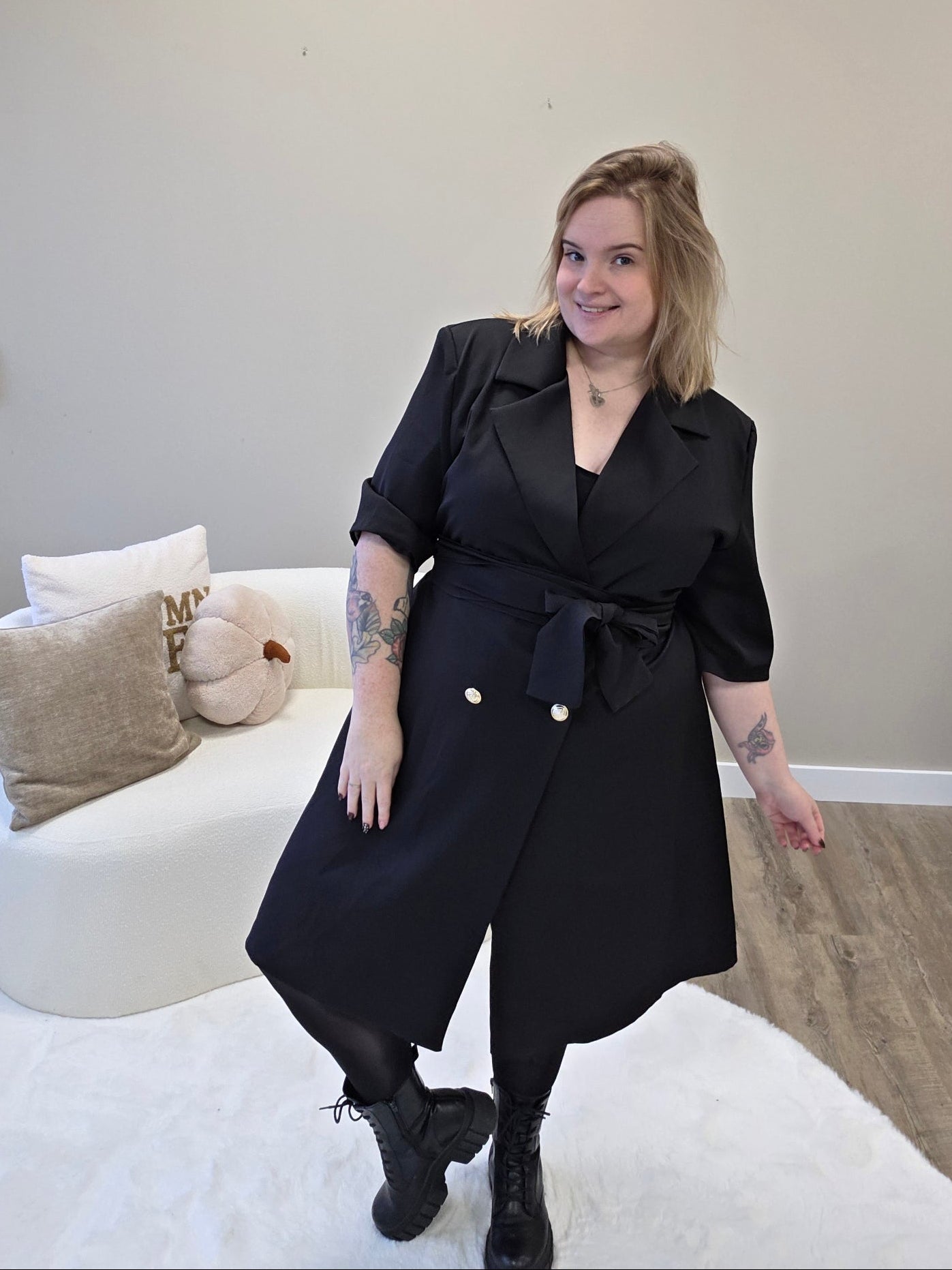 Nikki Curvelly Exclusive Blazer Dress Black