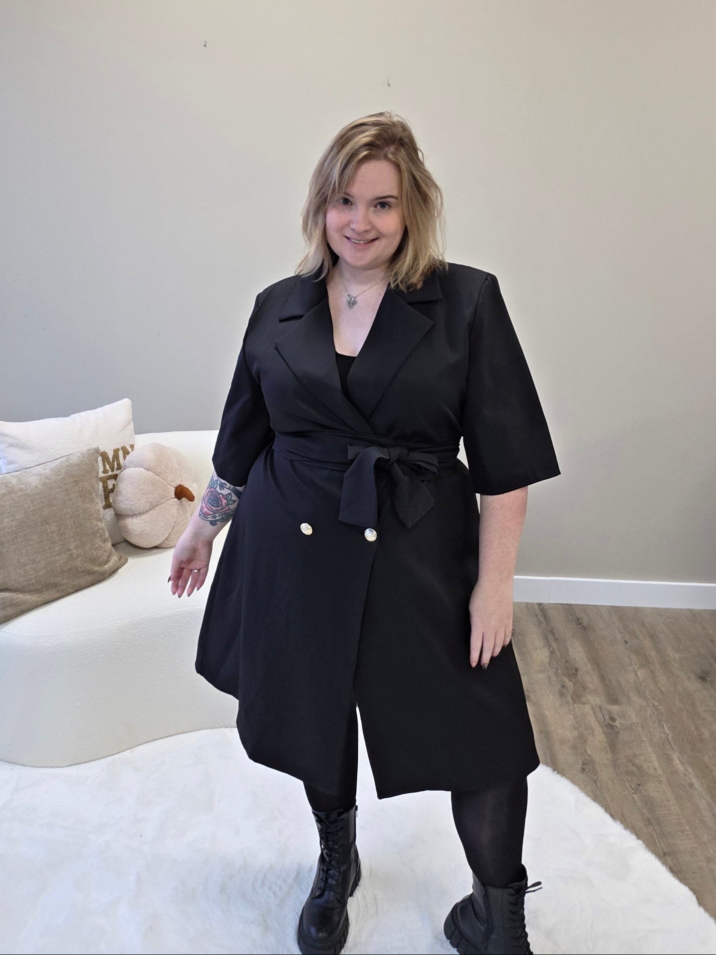 Nikki Curvelly Exclusive Blazer Dress Black