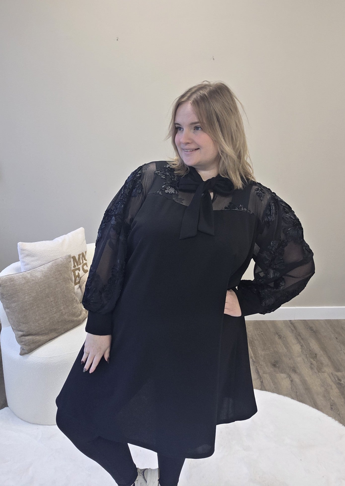 Classy Flower Dress (In 2 kleuren)