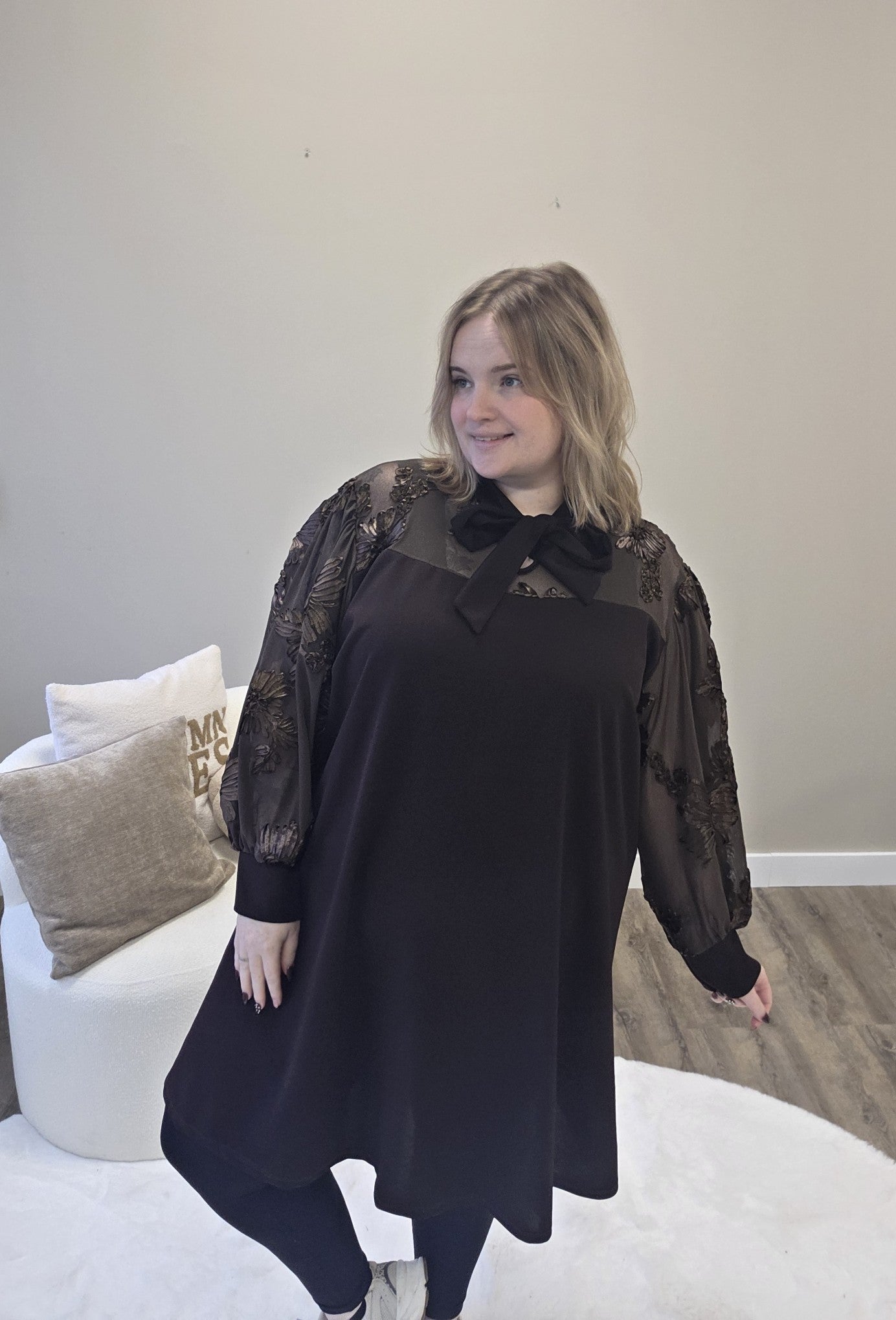 Classy Flower Dress (In 2 kleuren)