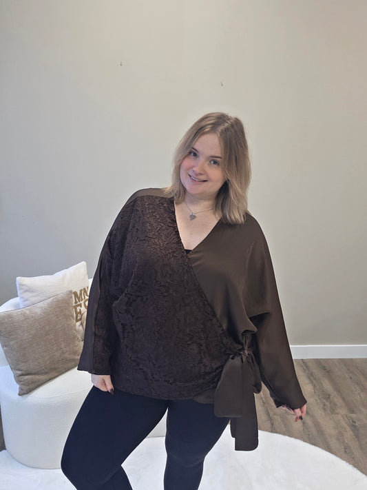 Wikkel Tops Met Kant (In 2 kleuren)