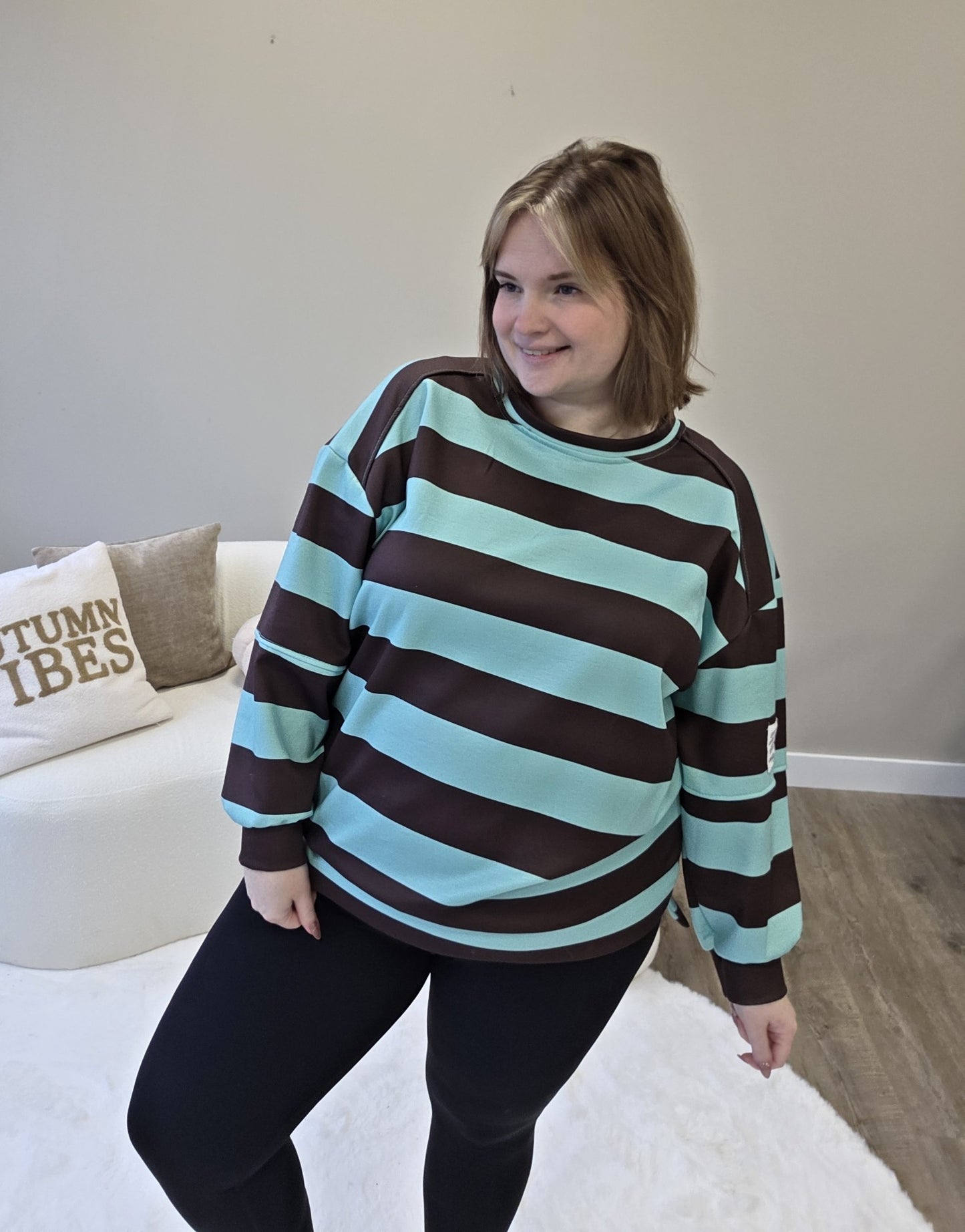 Embleem Sweater (In 4 kleuren)