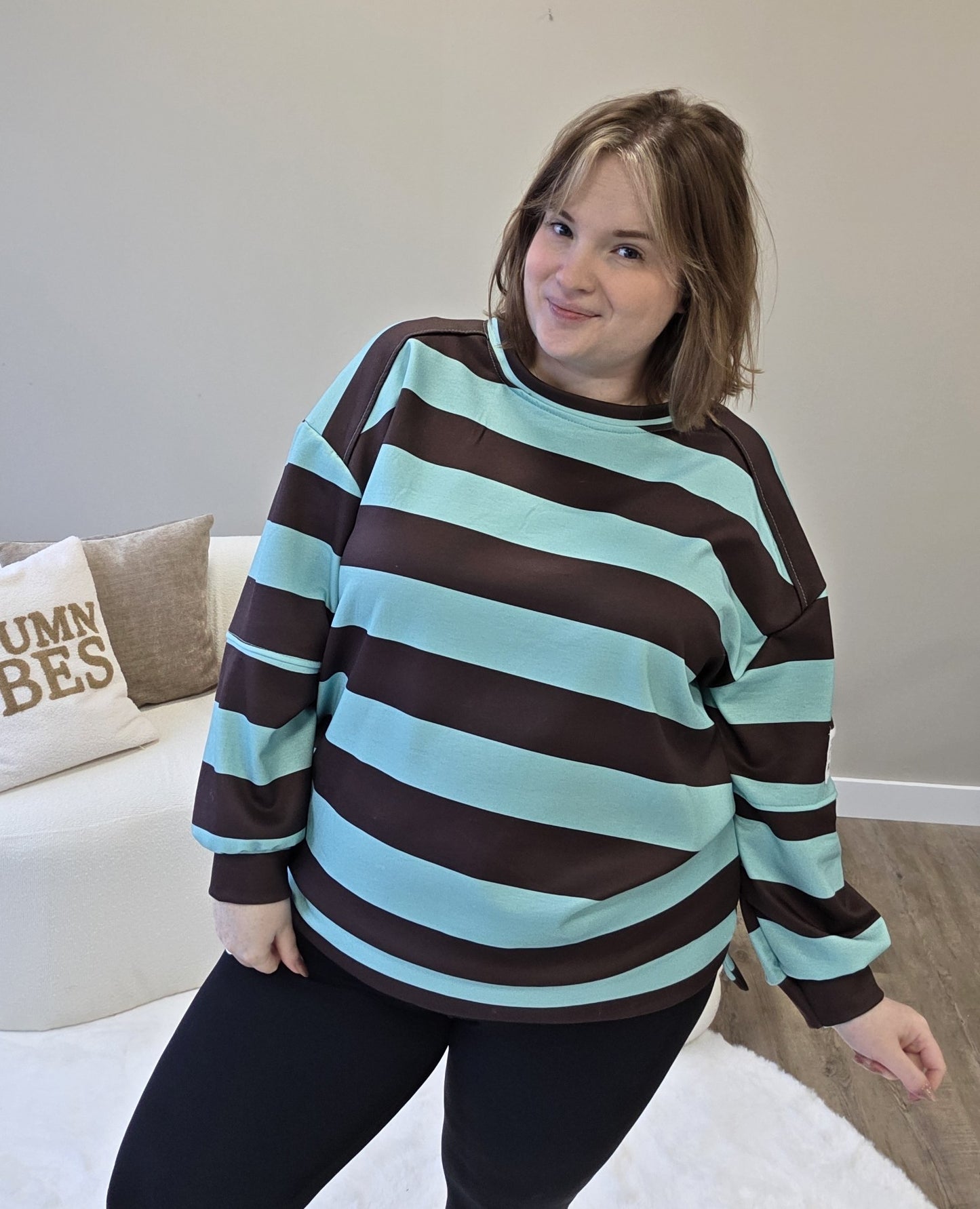 Embleem Sweater (In 4 kleuren)