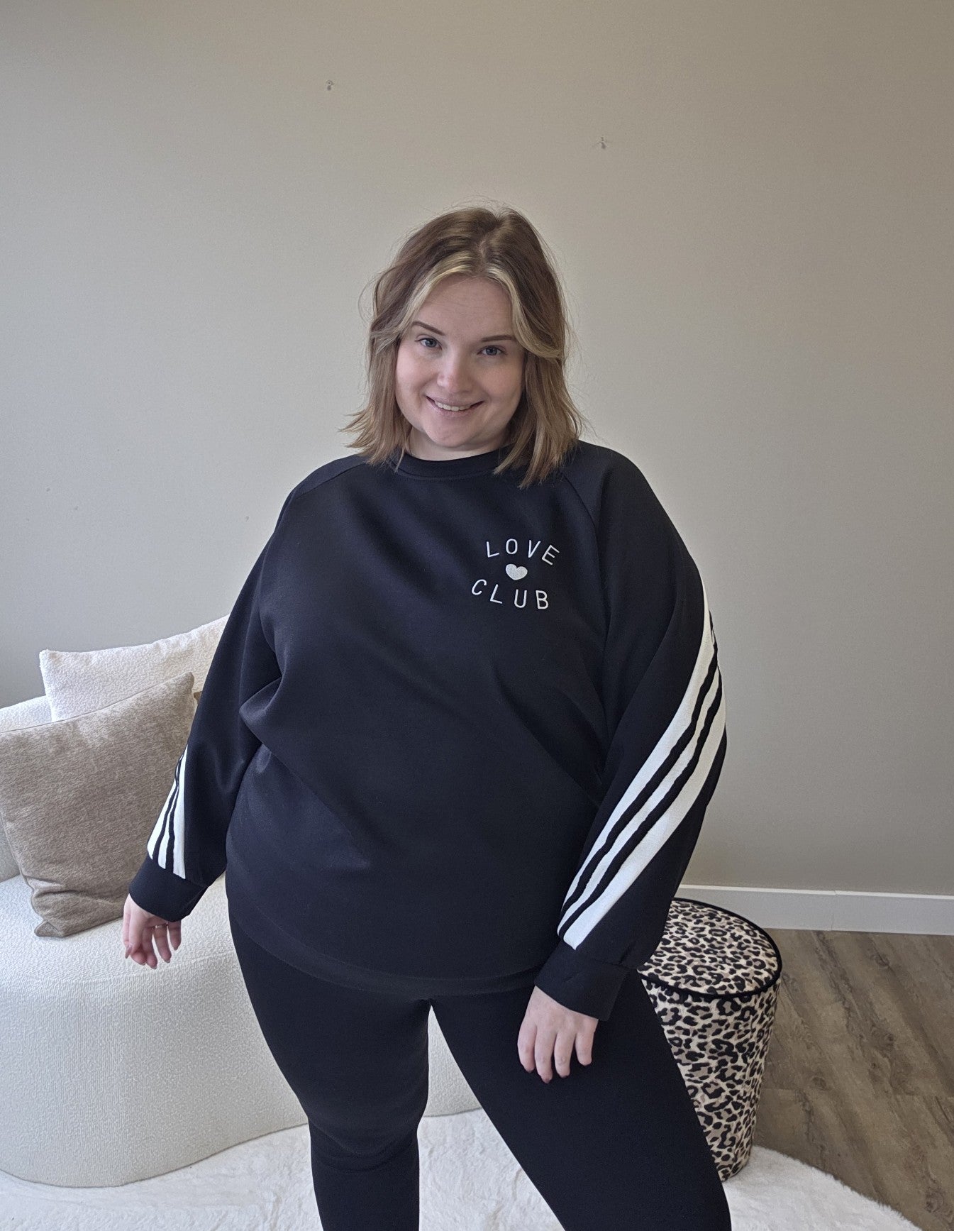 Love Club Sweater (In 2 kleuren)