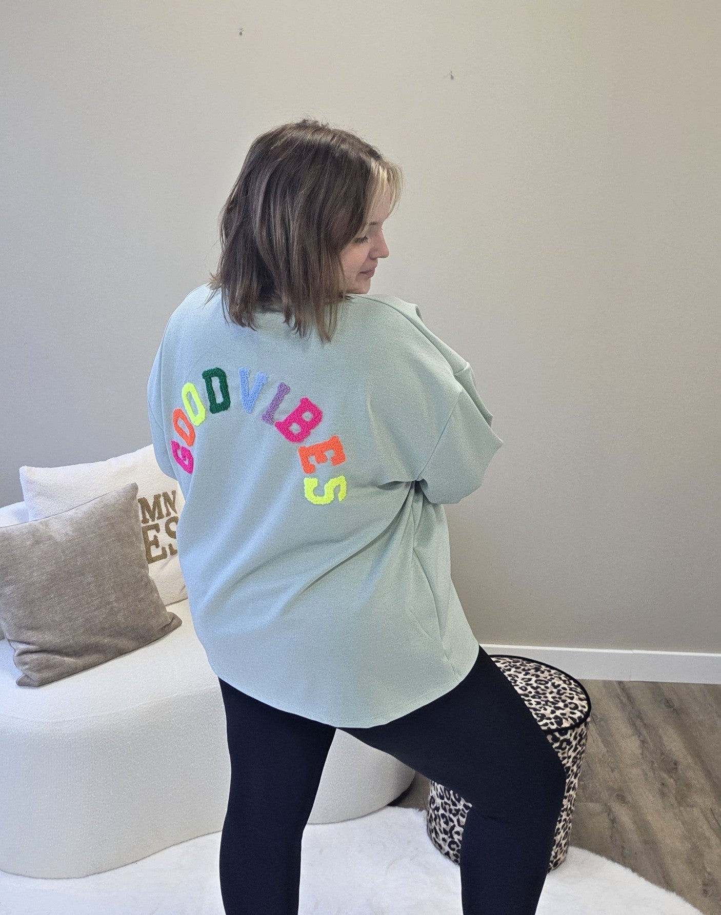 Goodvibes Rainbow Sweaters (In 4 kleuren)