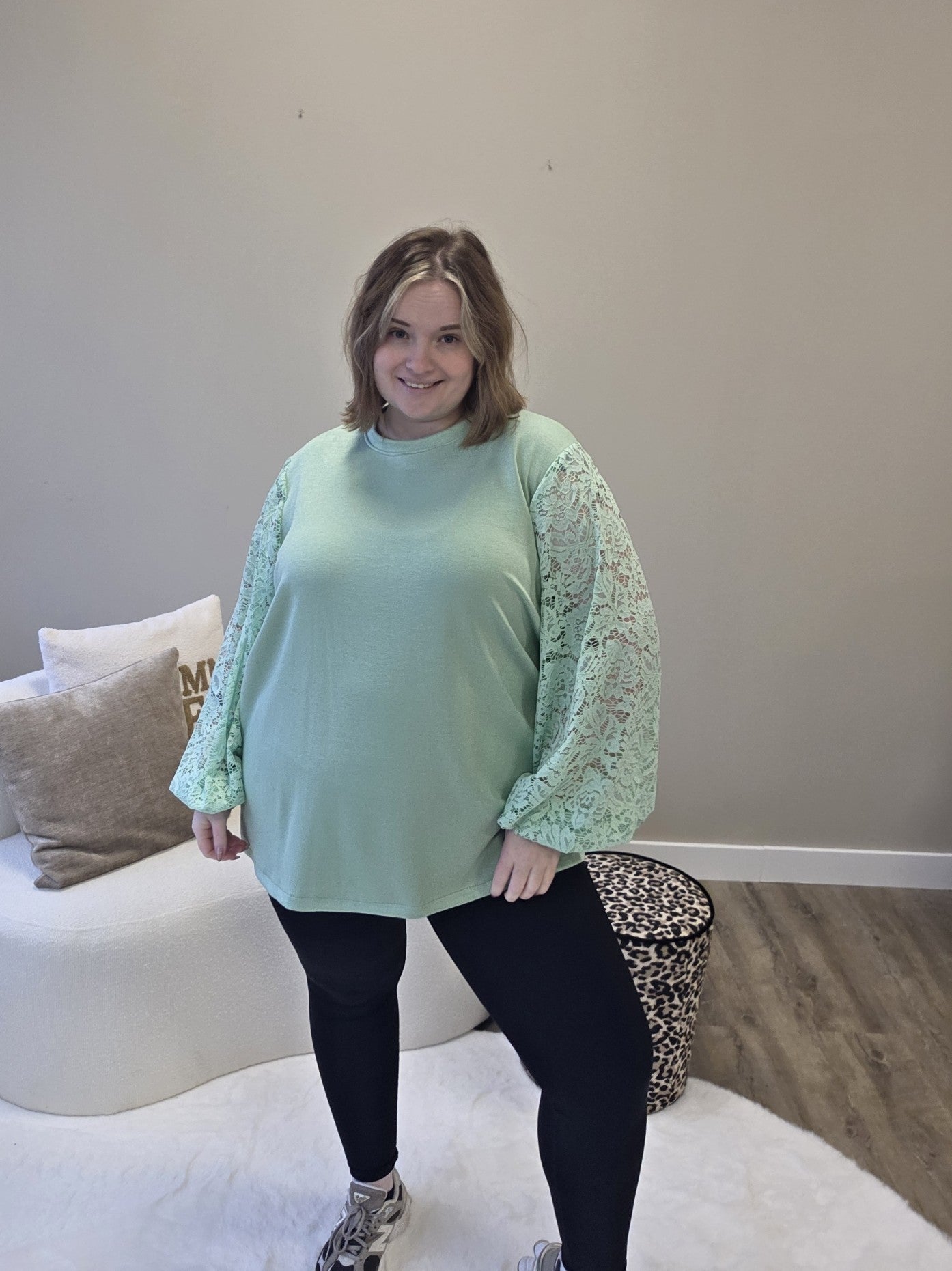 Sweater Met Kant (In 2 kleuren)