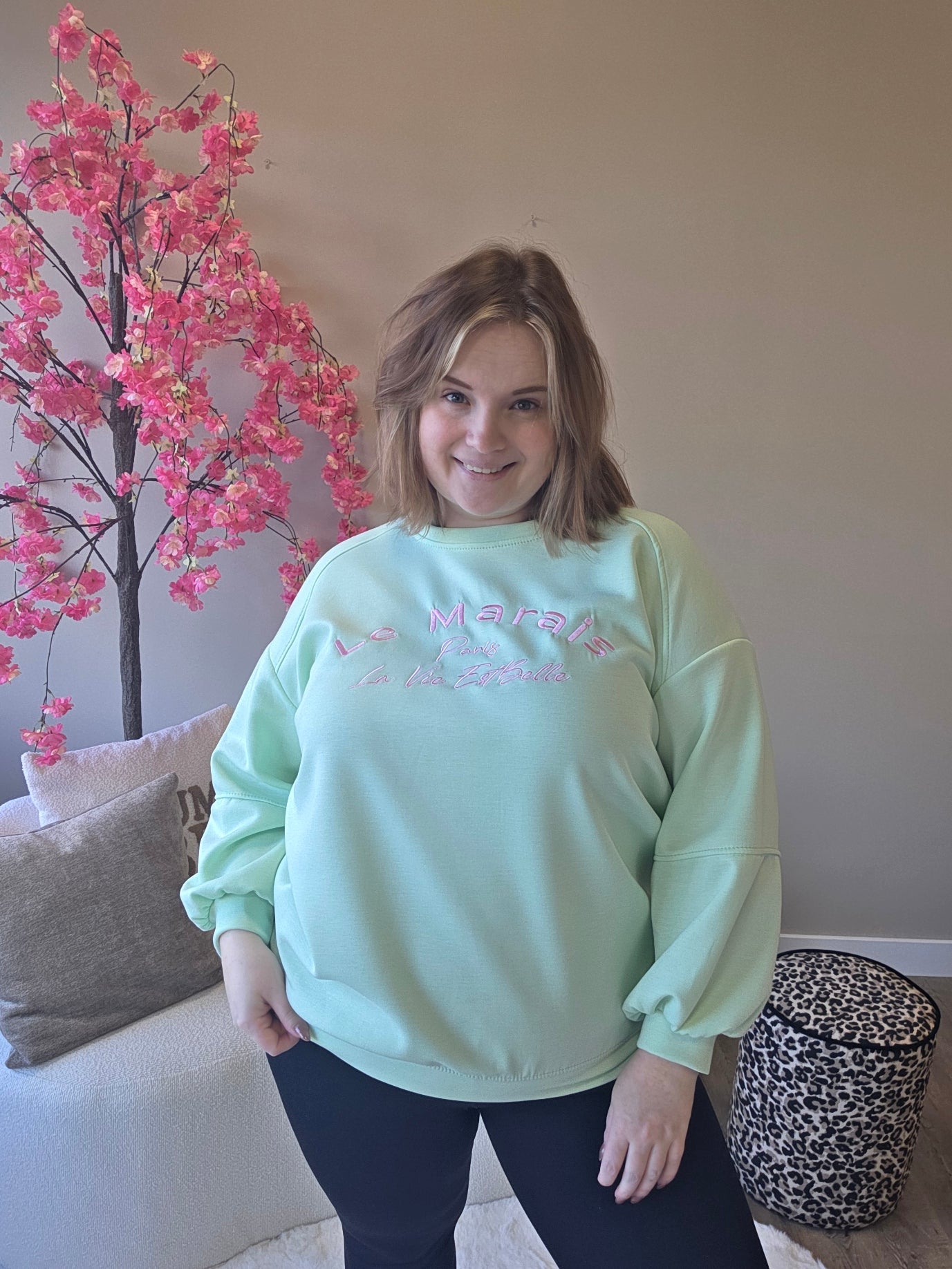 Le Marais Sweaters (In 6 kleuren)