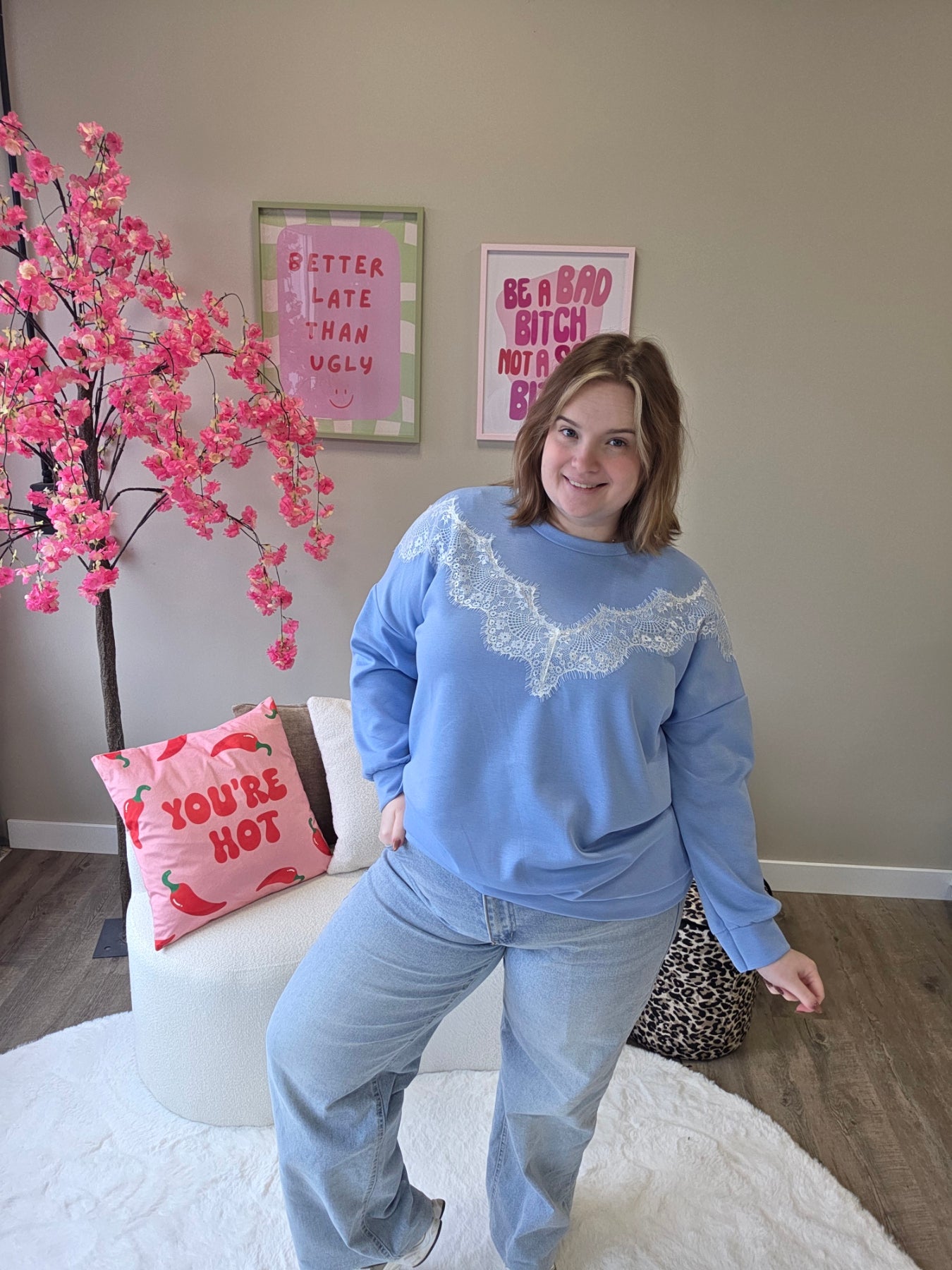 Sweater met kant (In 5 kleuren)