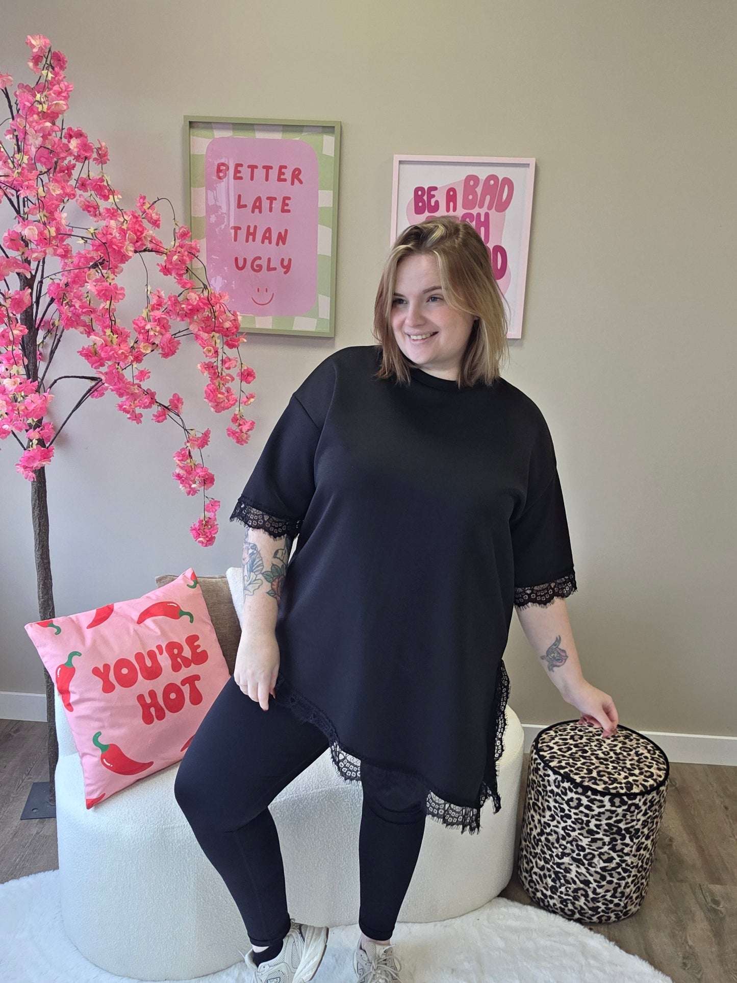 T-Shirt met kant schuin (In 4 kleuren)