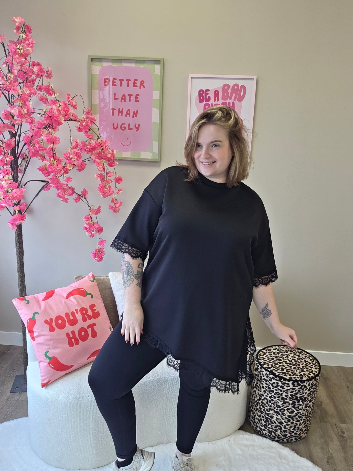 T-Shirt met kant schuin (In 4 kleuren)