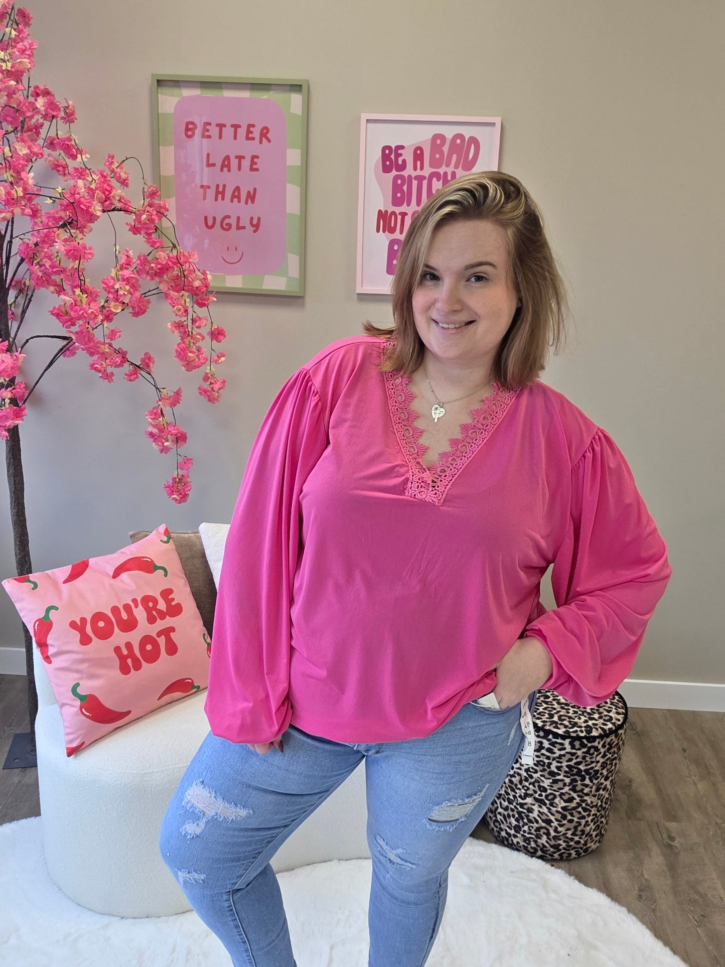 V-Hals truitjes met sierrantjes (In 5 kleuren)