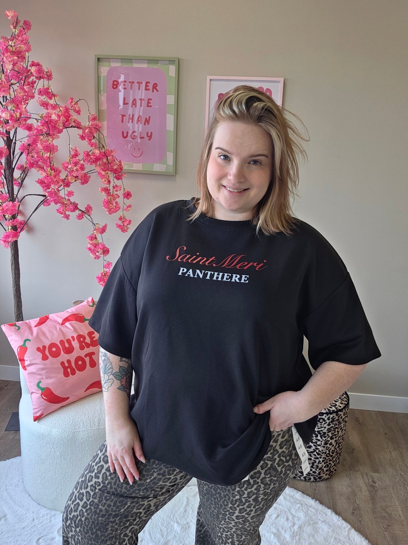 Saint Meri T-shirts (In 2 kleuren)