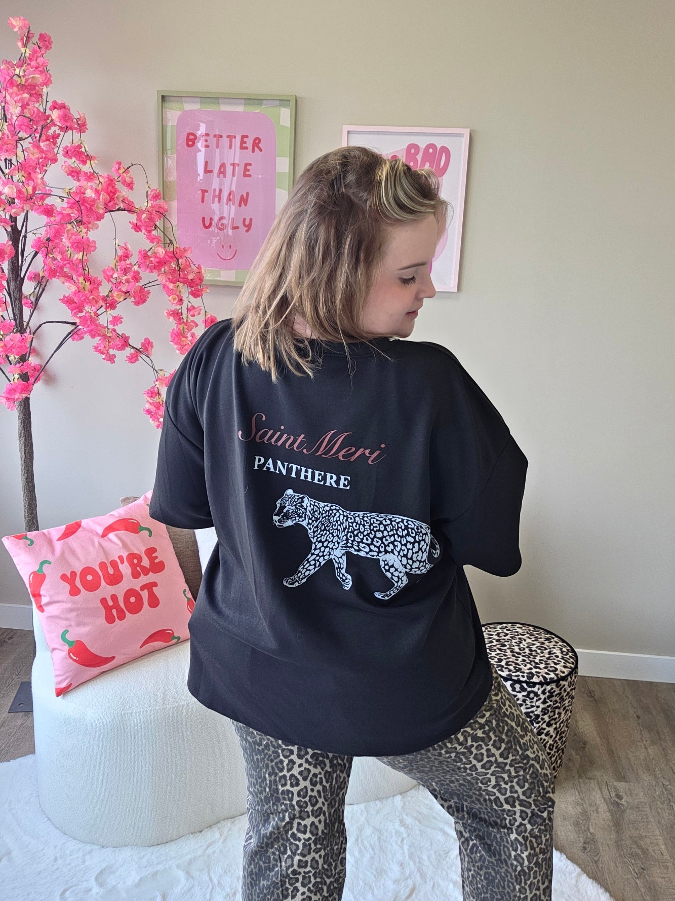 Saint Meri T-shirts (In 2 kleuren)