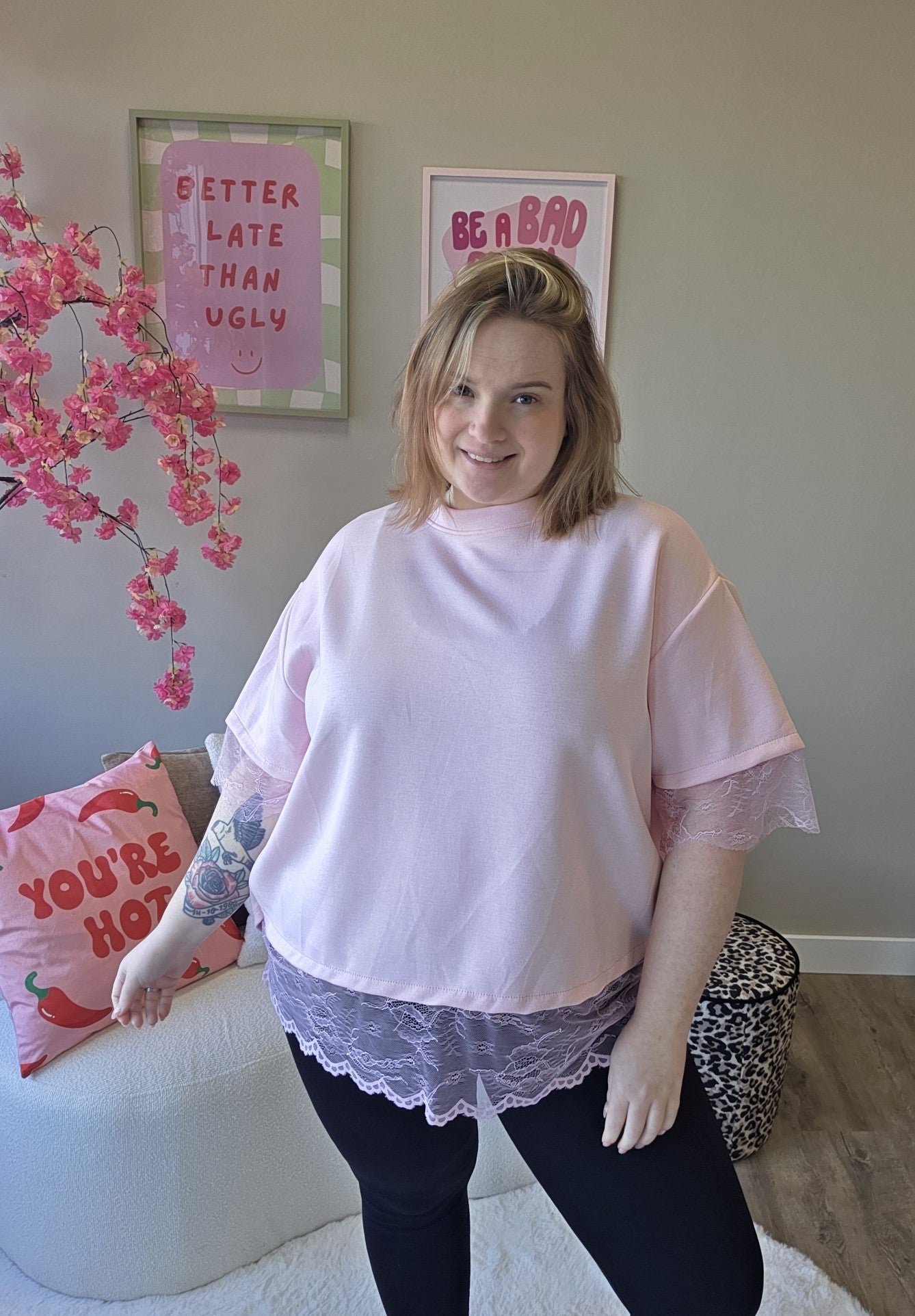 T-shirts met kant (In 2 kleuren)