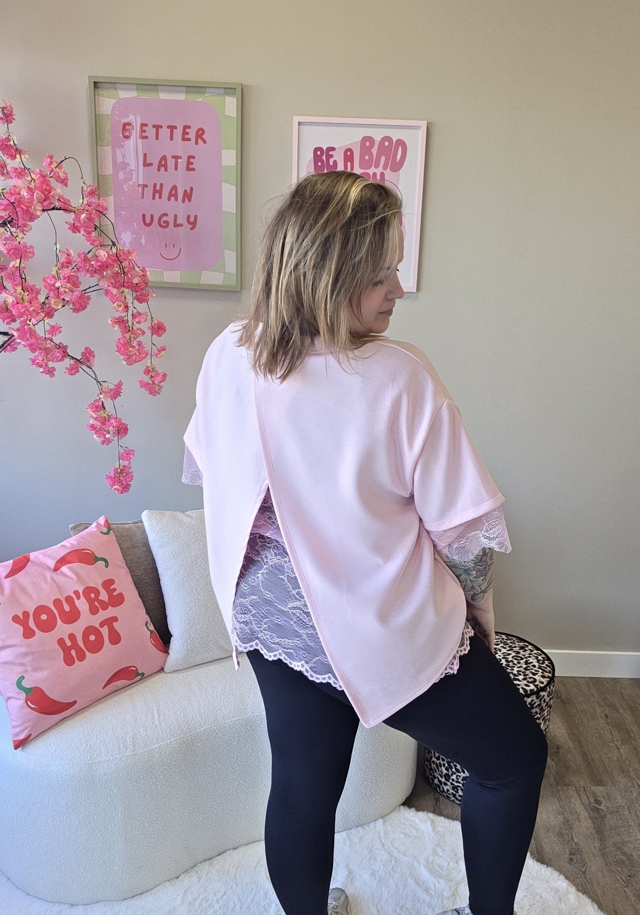 T-shirts met kant (In 2 kleuren)