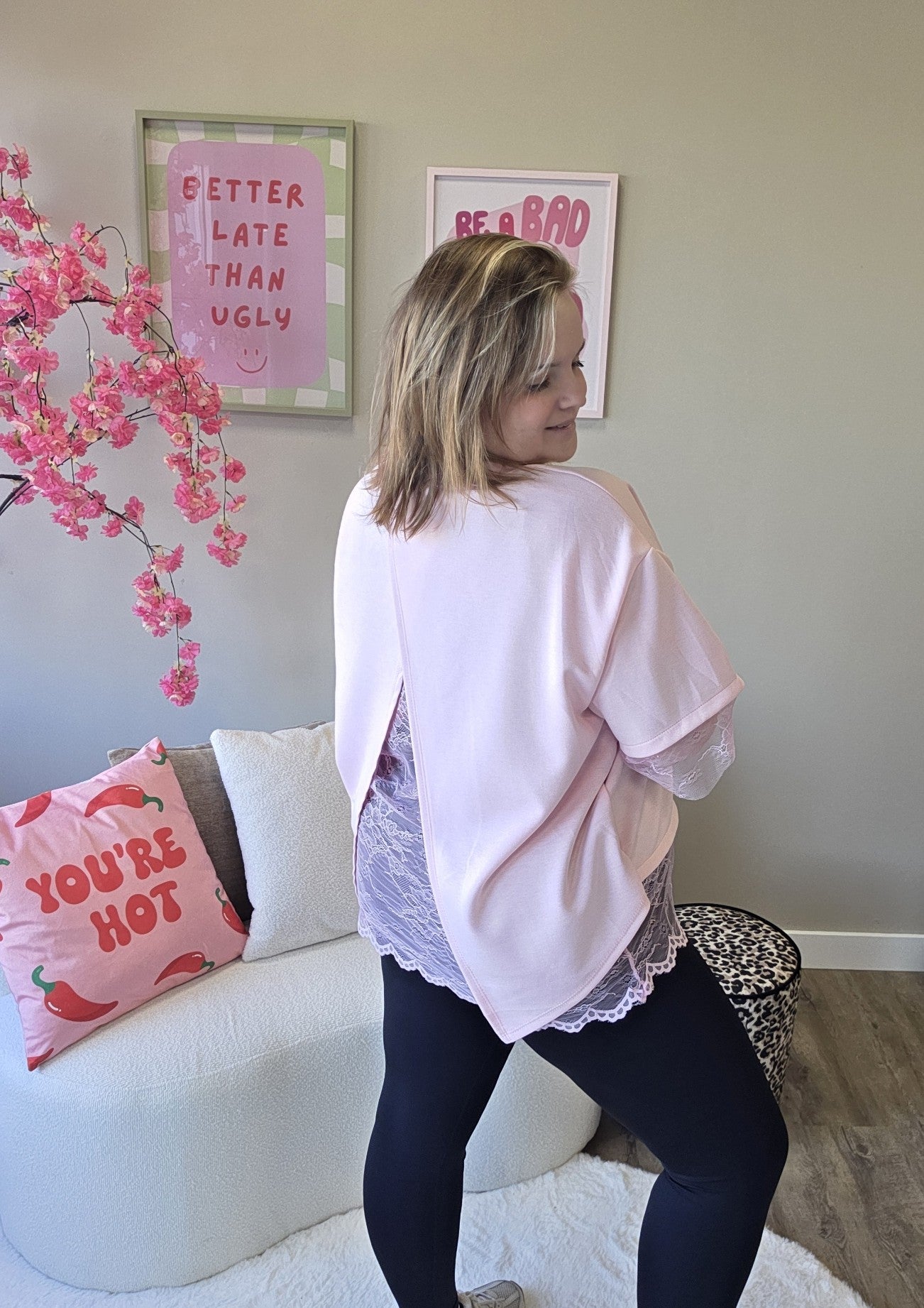 T-shirts met kant (In 2 kleuren)