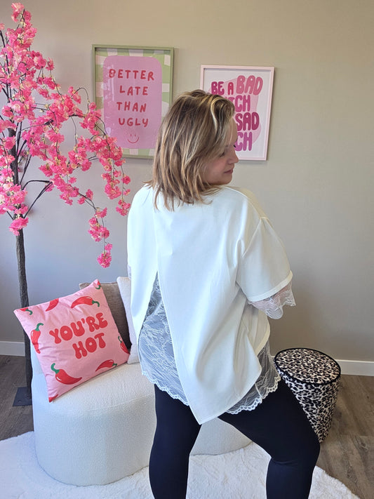 T-shirts met kant (In 2 kleuren)