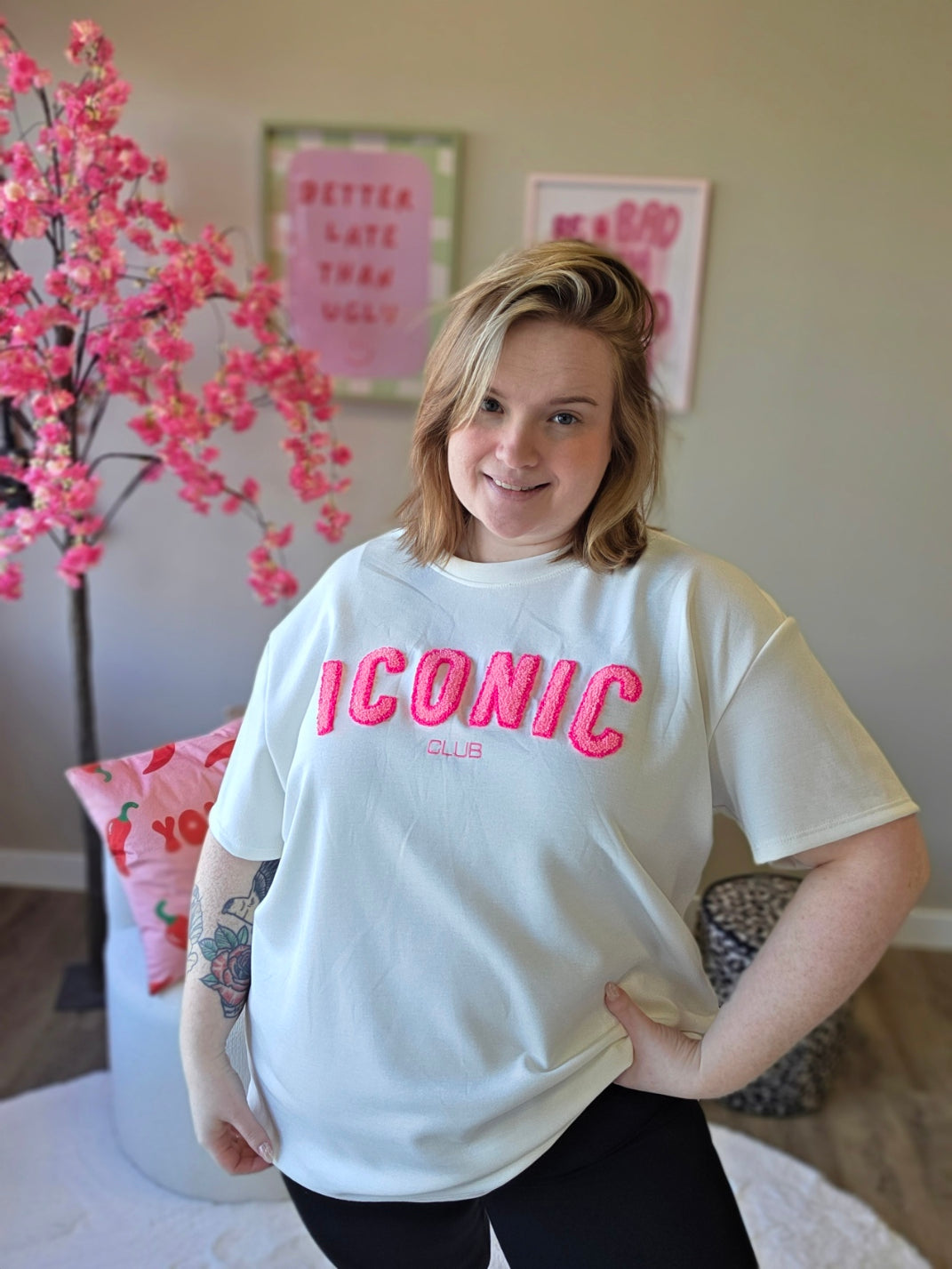 ICONIC Tee´s  (In 5 kleuren)