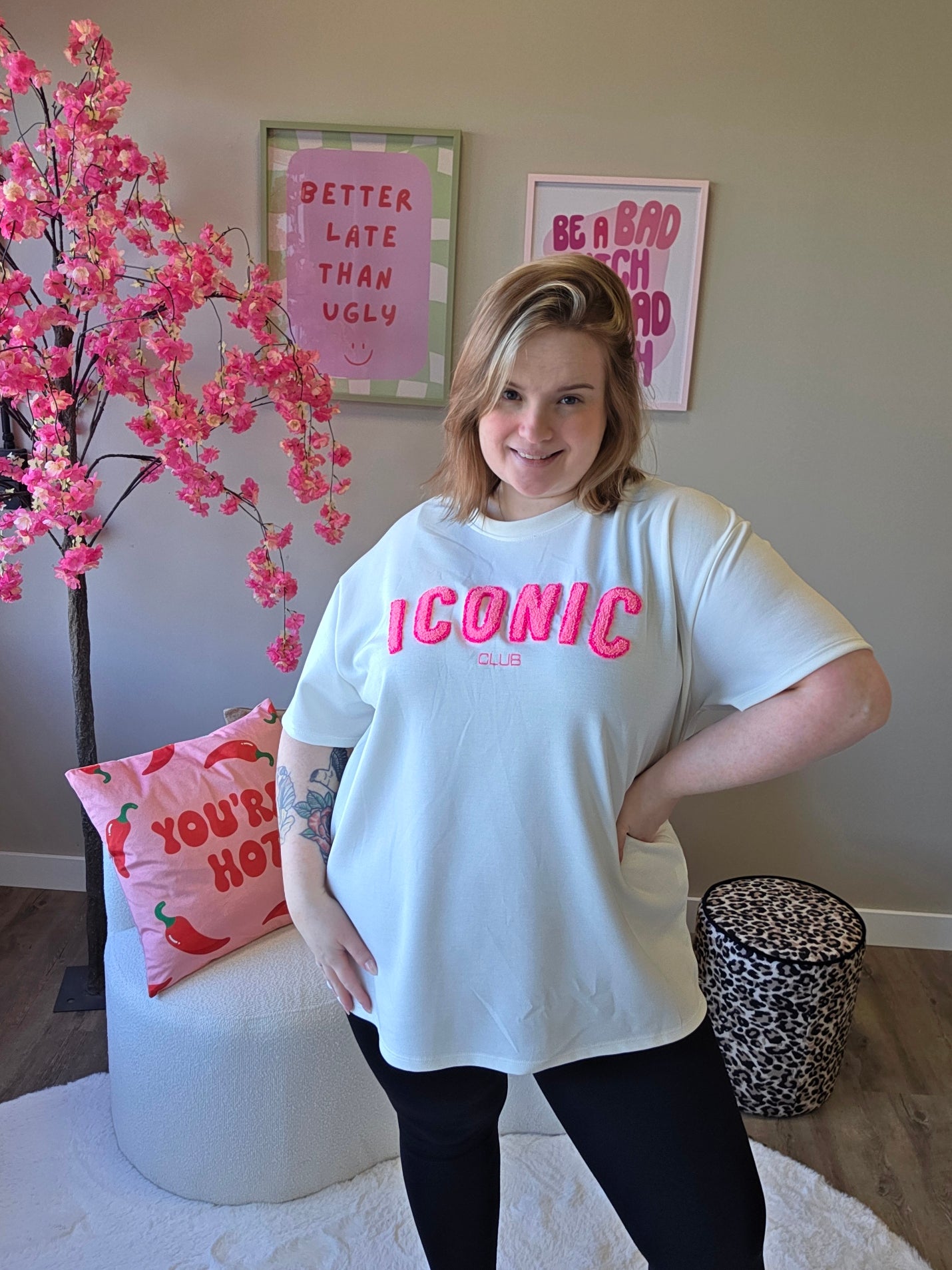 ICONIC Tee´s  (In 5 kleuren)