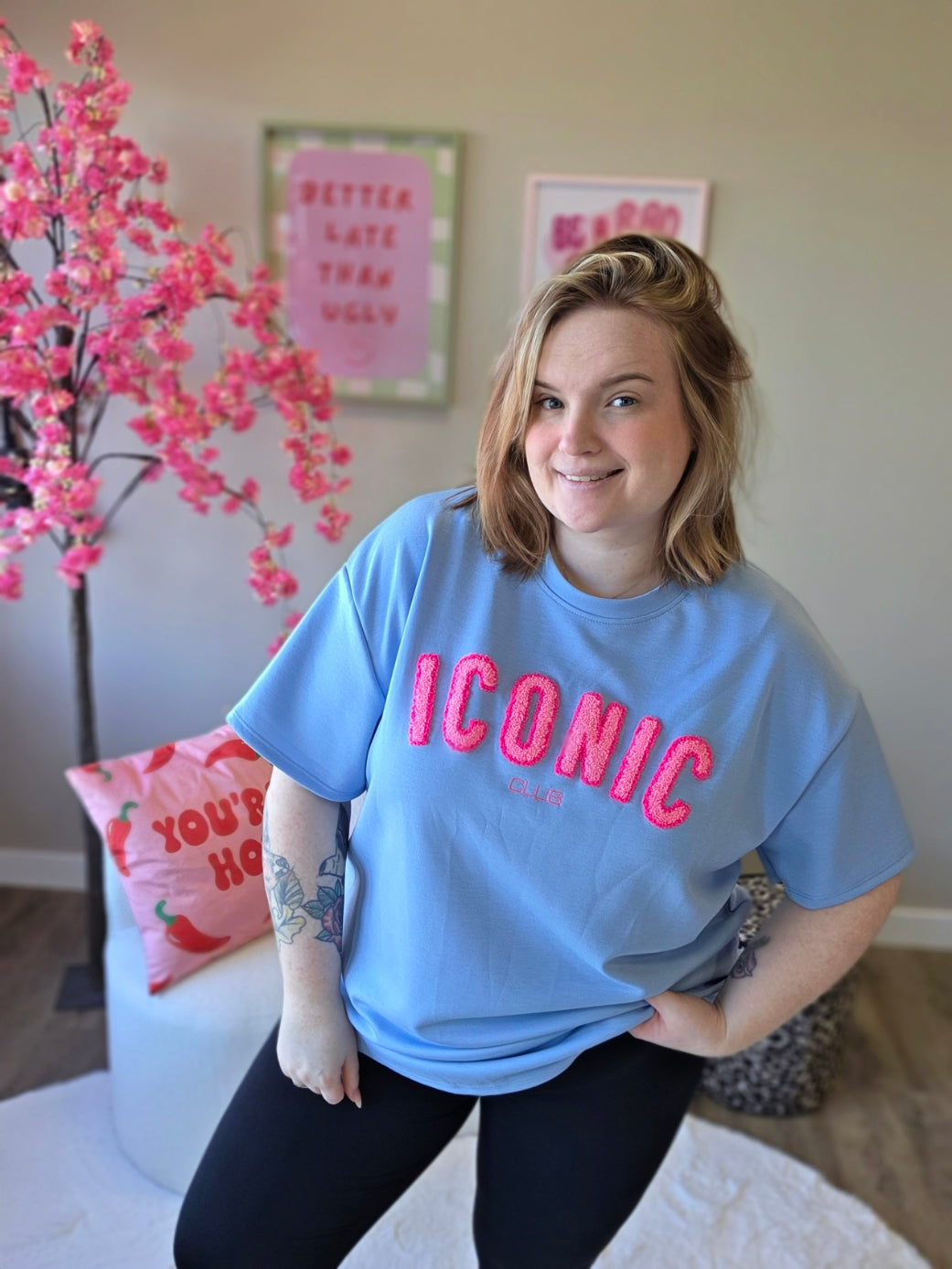 ICONIC Tee´s  (In 5 kleuren)