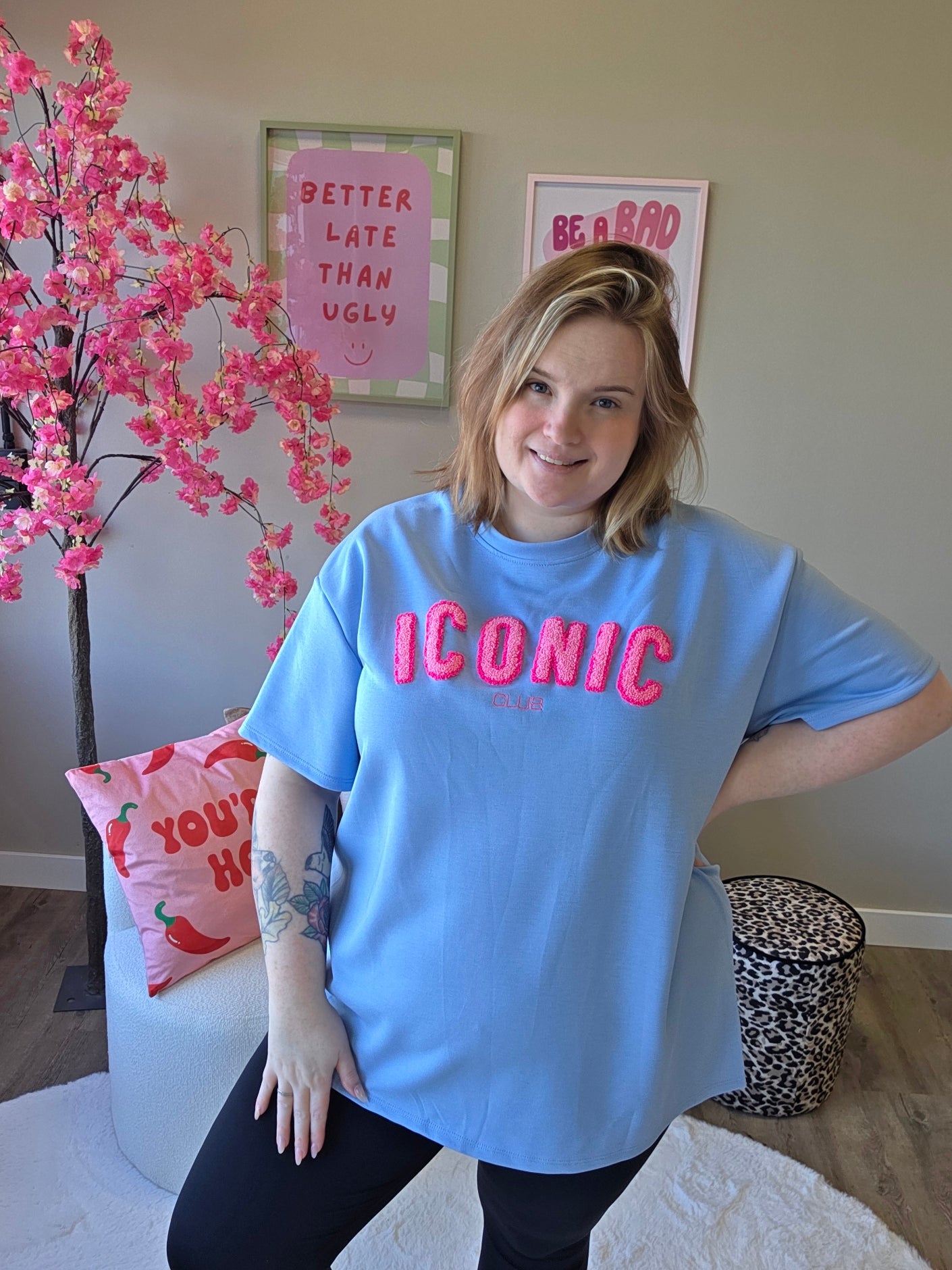 ICONIC Tee´s  (In 5 kleuren)