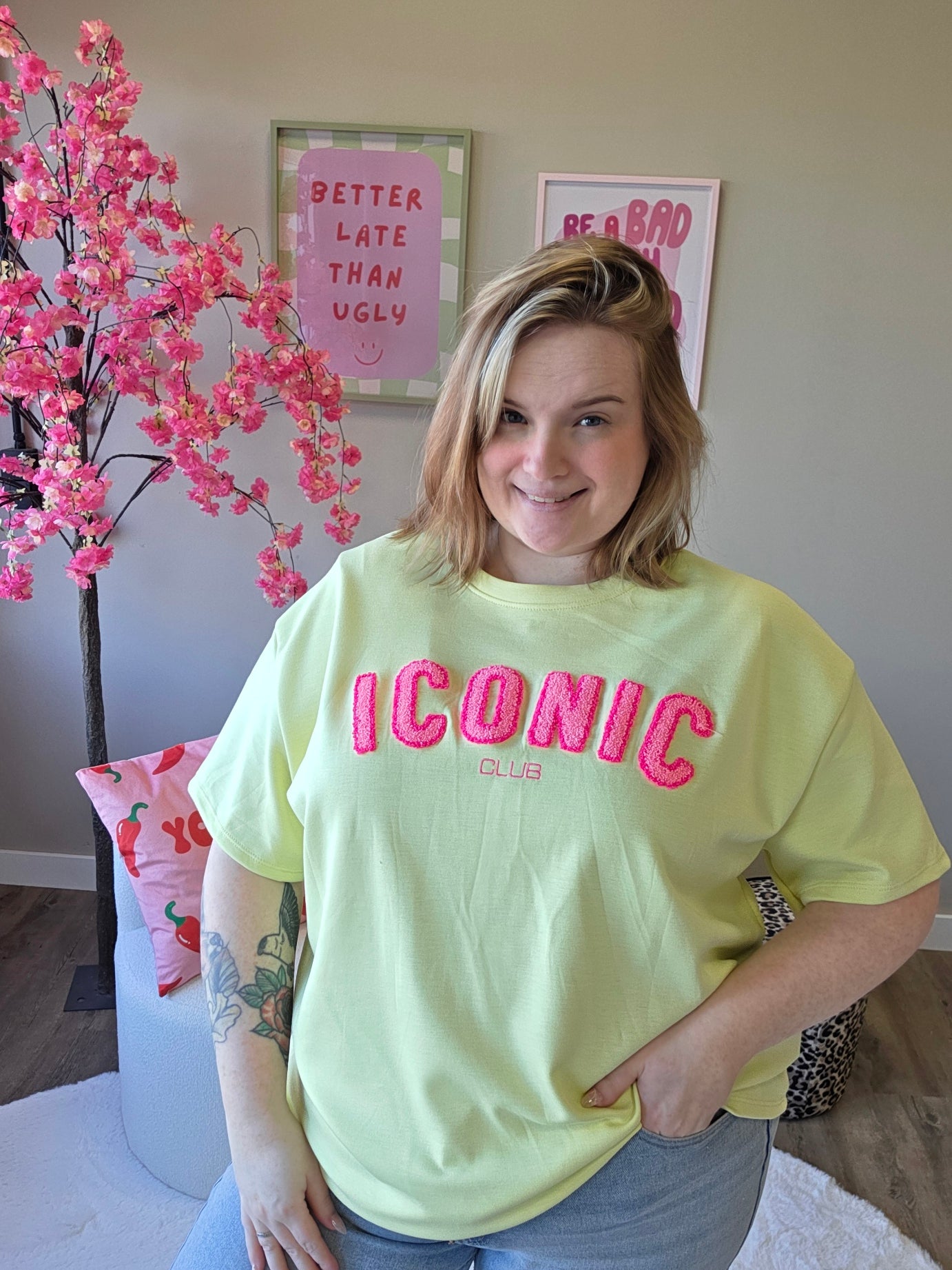 ICONIC Tee´s  (In 5 kleuren)
