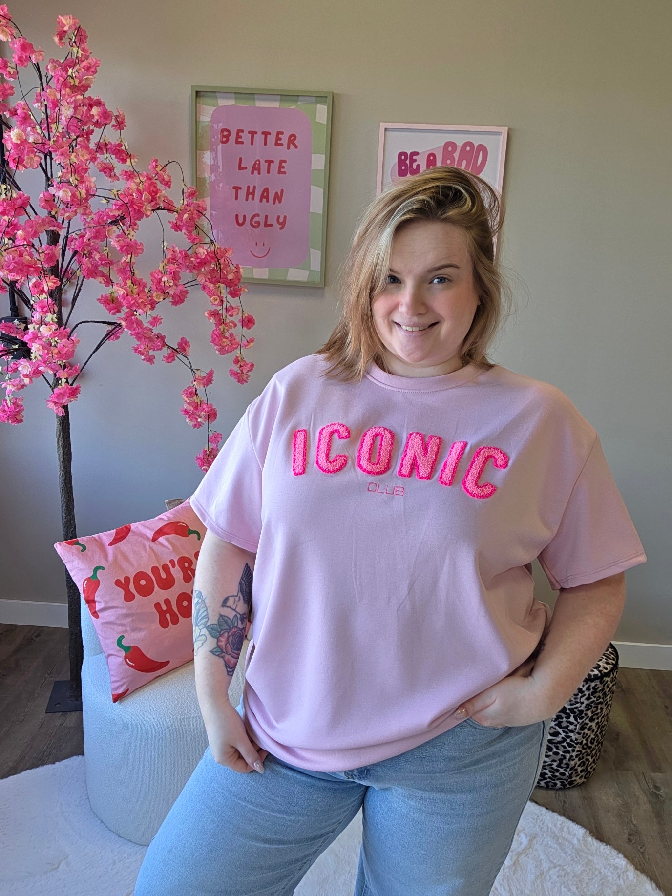 ICONIC Tee´s  (In 5 kleuren)