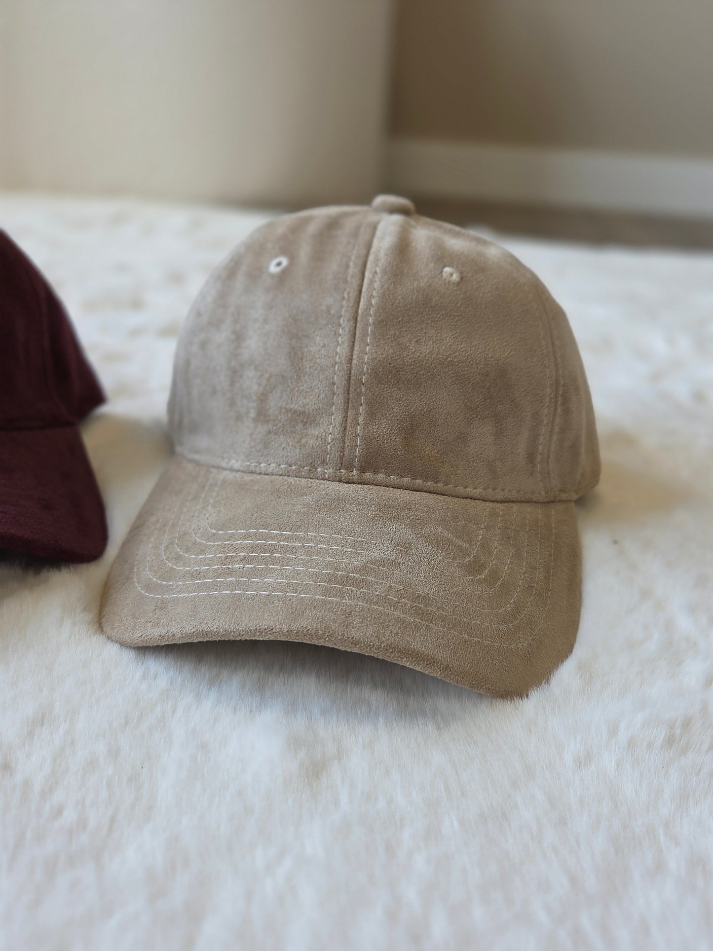 Suede Caps (In 3 kleuren)