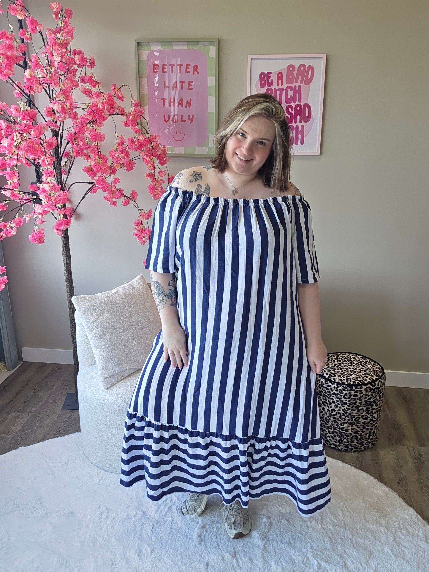 Pretty Off-Shoulder Dress (In 2 kleuren)