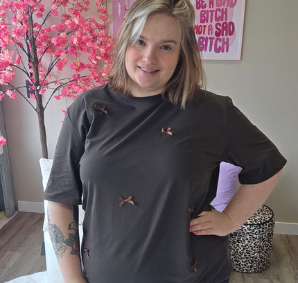 Strikjes Tee's (In 5 kleuren)