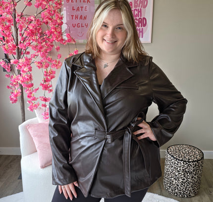 Leatherlook Wrap Blazers (In 2 kleuren)