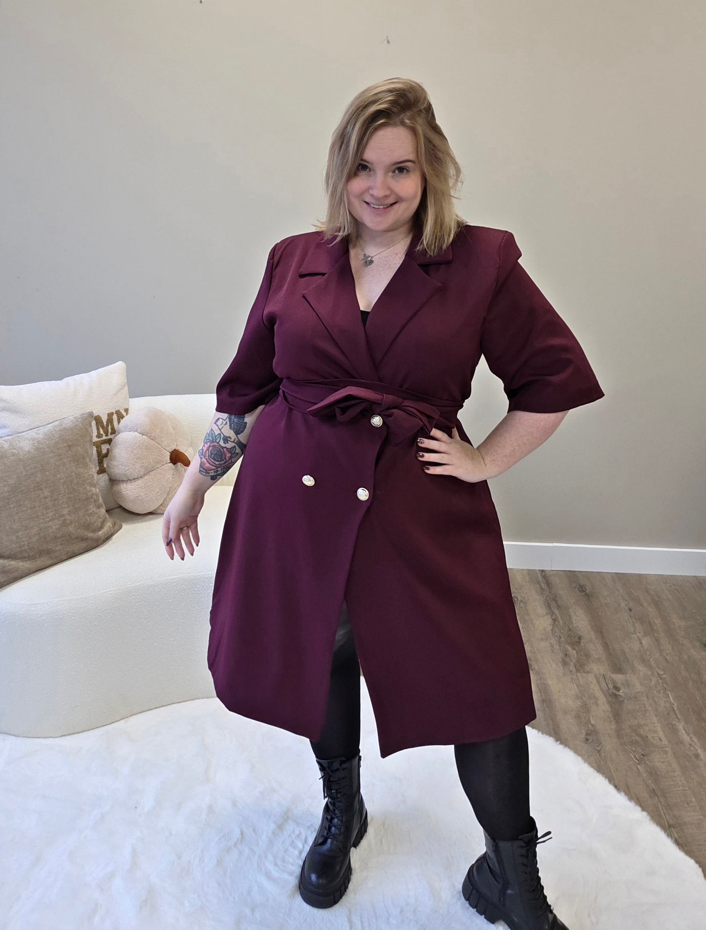 Nikki Curvelly Exclusive Blazer Dress Burgundy