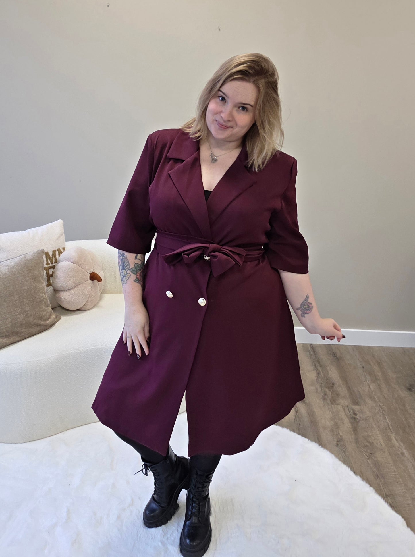 Nikki Curvelly Exclusive Blazer Dress Burgundy