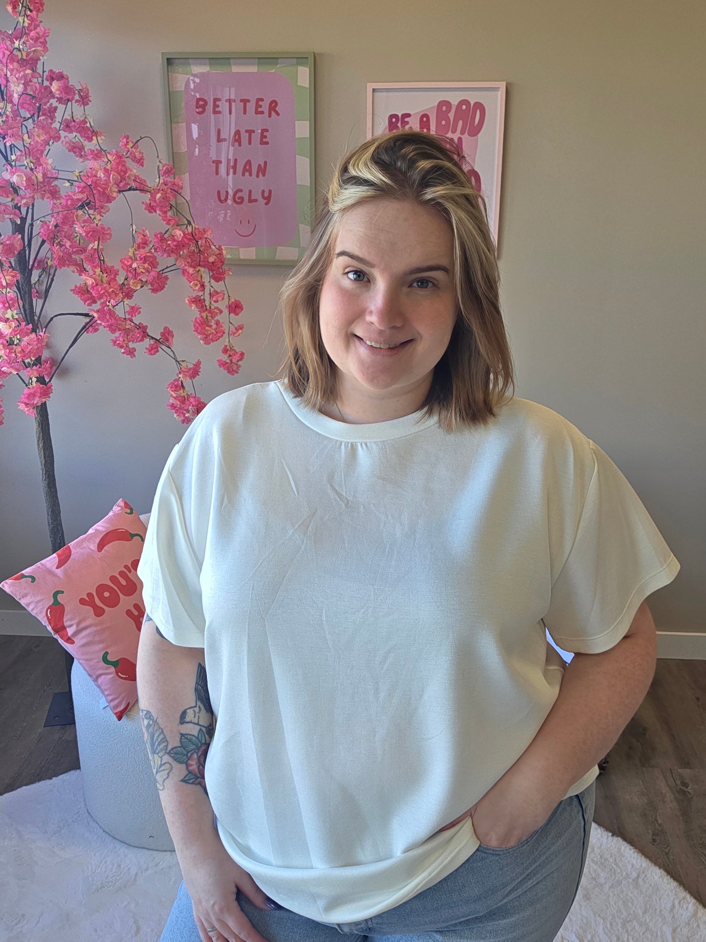 T-Shirt met Kant V-Rug  (In 4 kleuren)